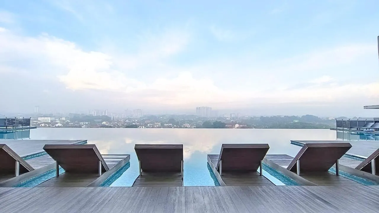 Swimming Pool in 1 Tebrau Suites by Subhome