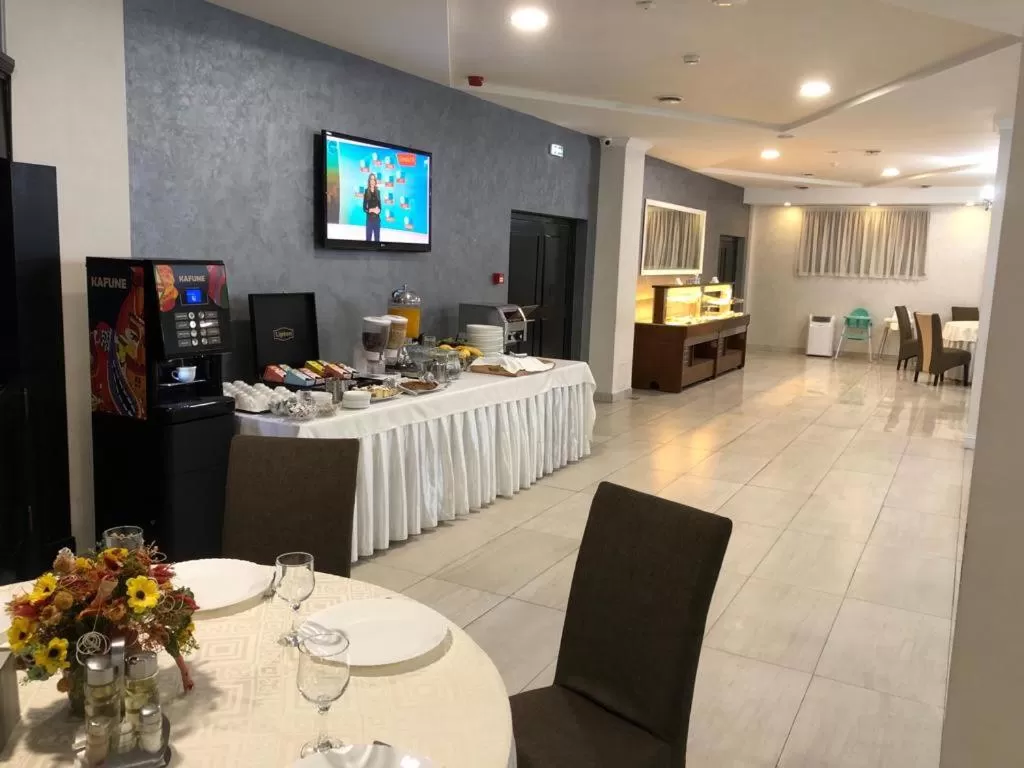 Buffet breakfast in Hotel Edelweiss