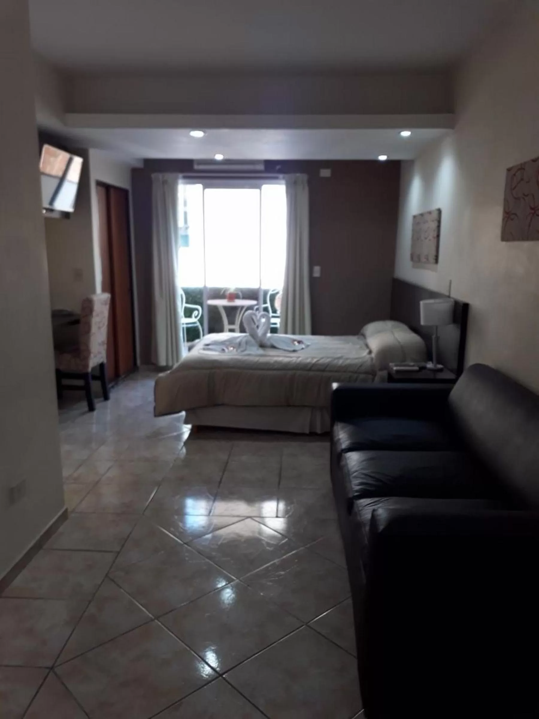 Photo of the whole room in Hotel ATEPSA