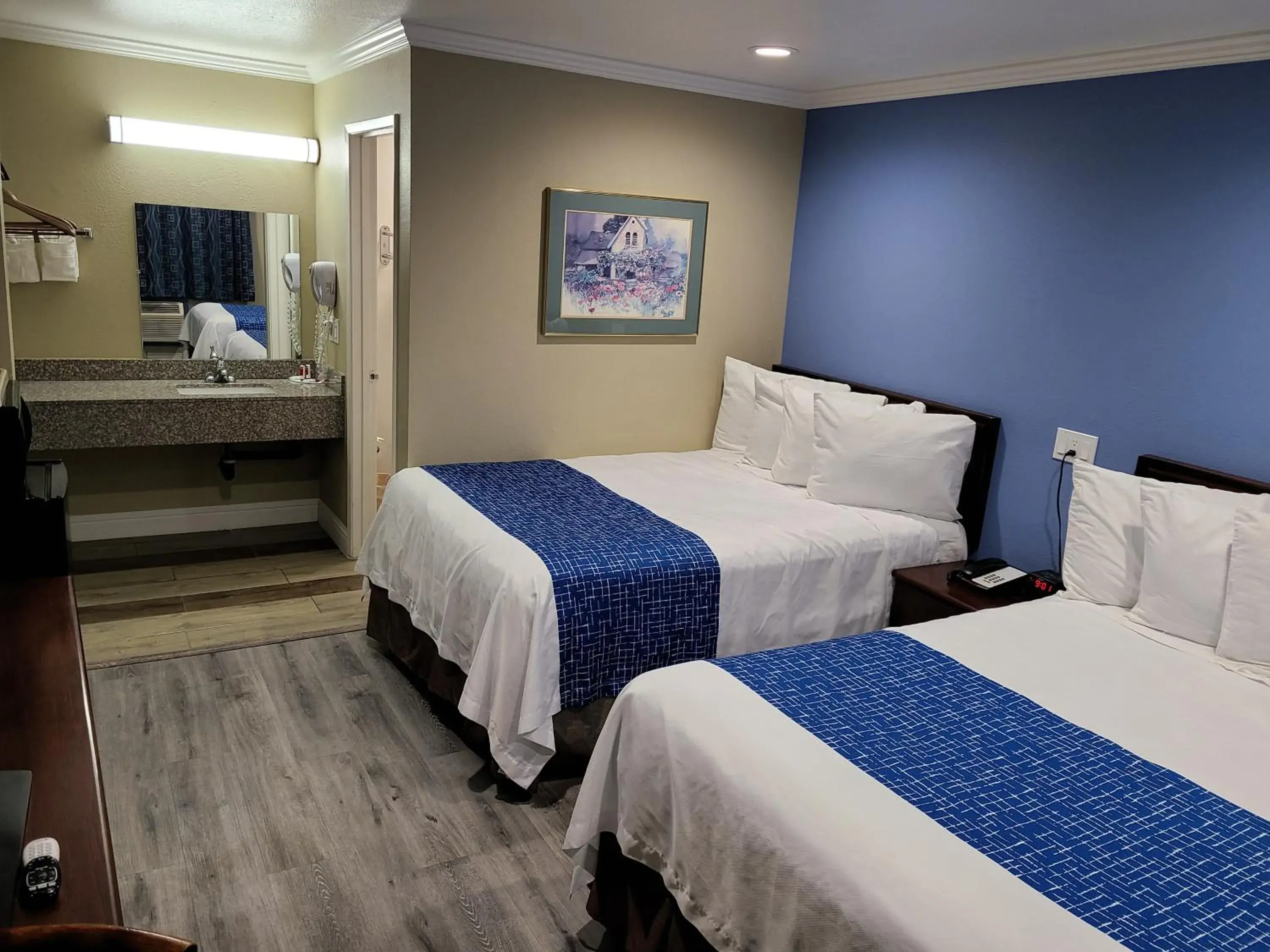 Bedroom, Bed in Travelodge by Wyndham Clearlake Bedroom, Bed in Travelodge by Wyndham Clearlake