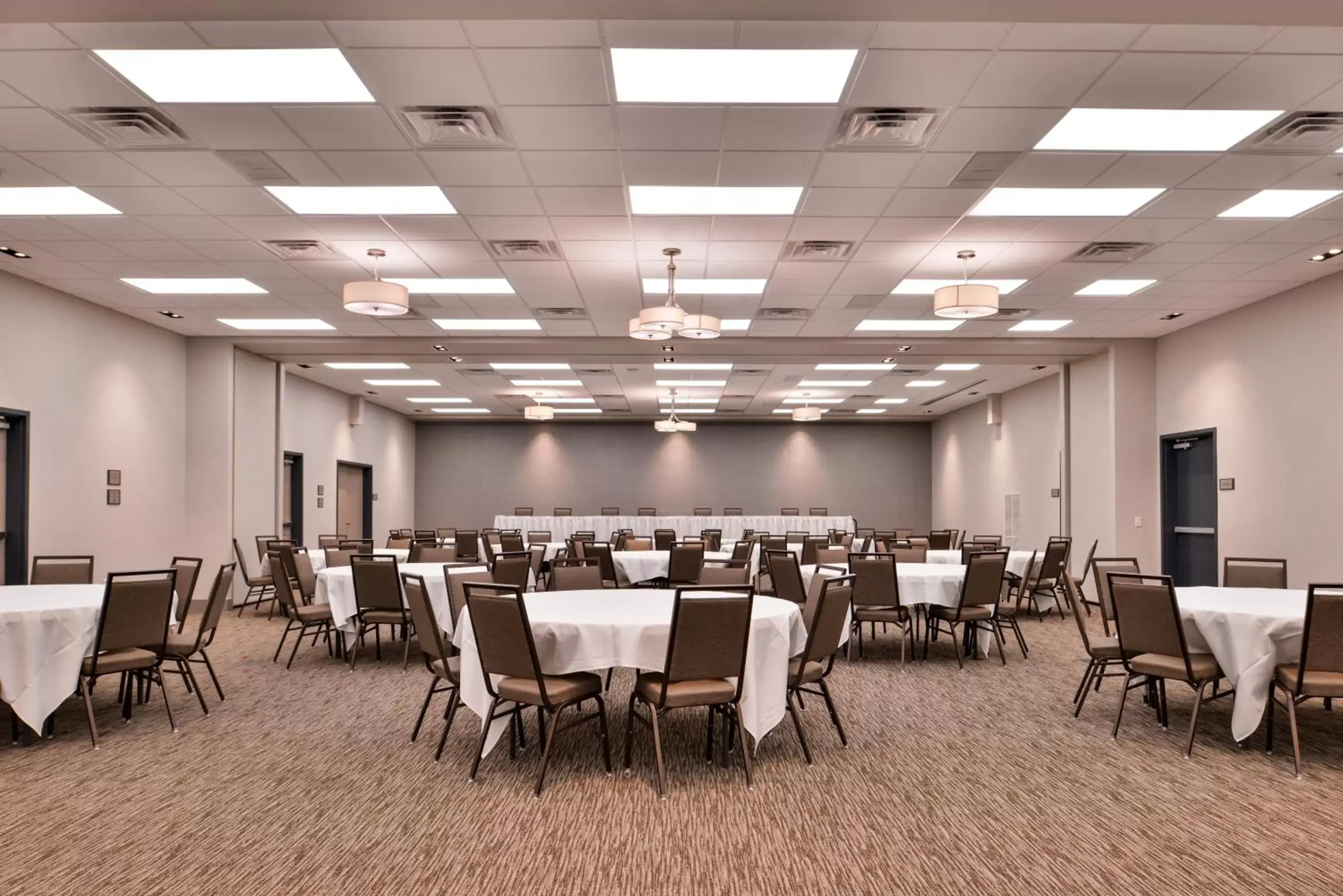 Business facilities, Restaurant/Places to Eat in Country Inn & Suites by Radisson, Ft. Atkinson, WI