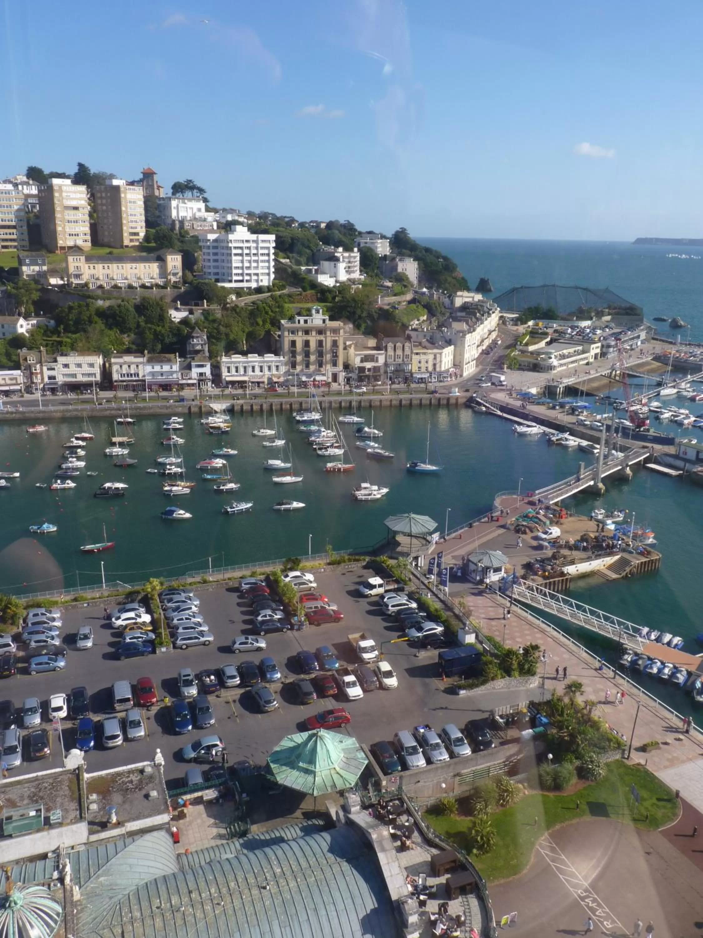 Area and facilities in Park View R & R - Adult Only - Self-Catering - Free Parking - EV Point