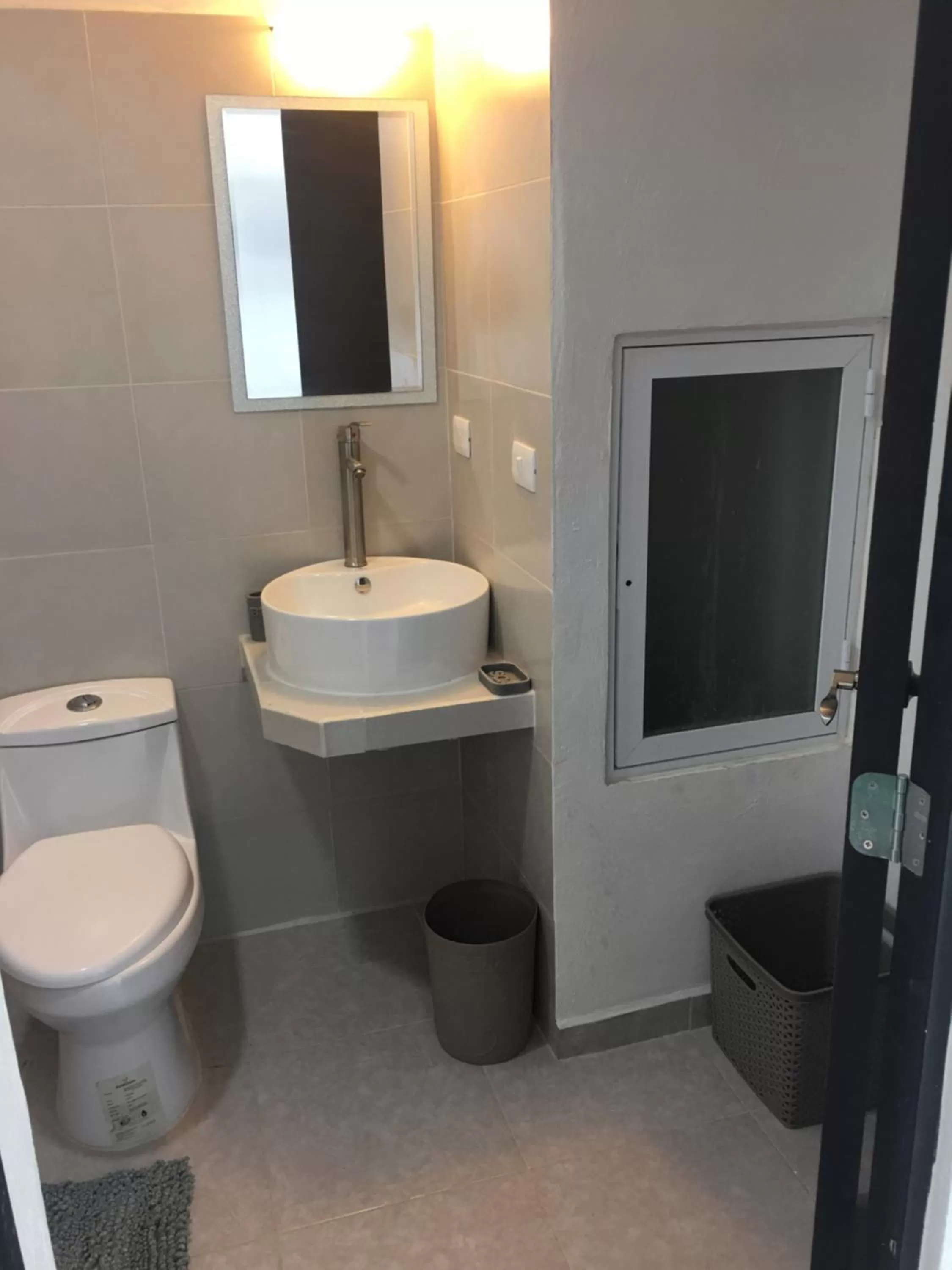 Bathroom in Kukulcan by Emotion