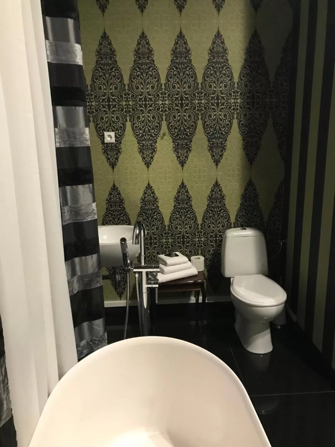 Photo of the whole room in Matejki 8