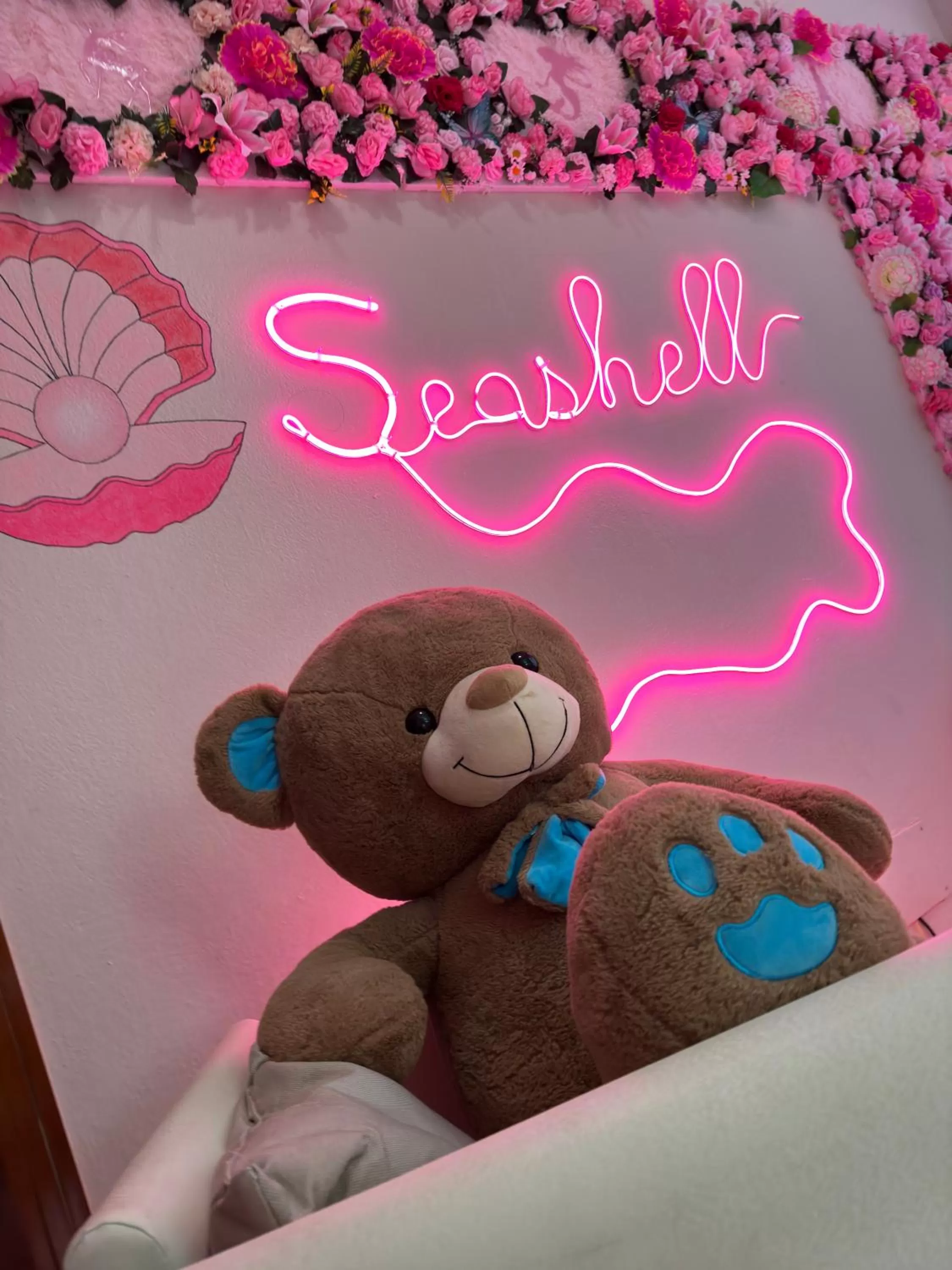 Decorative detail in Seashell Beach Rooms