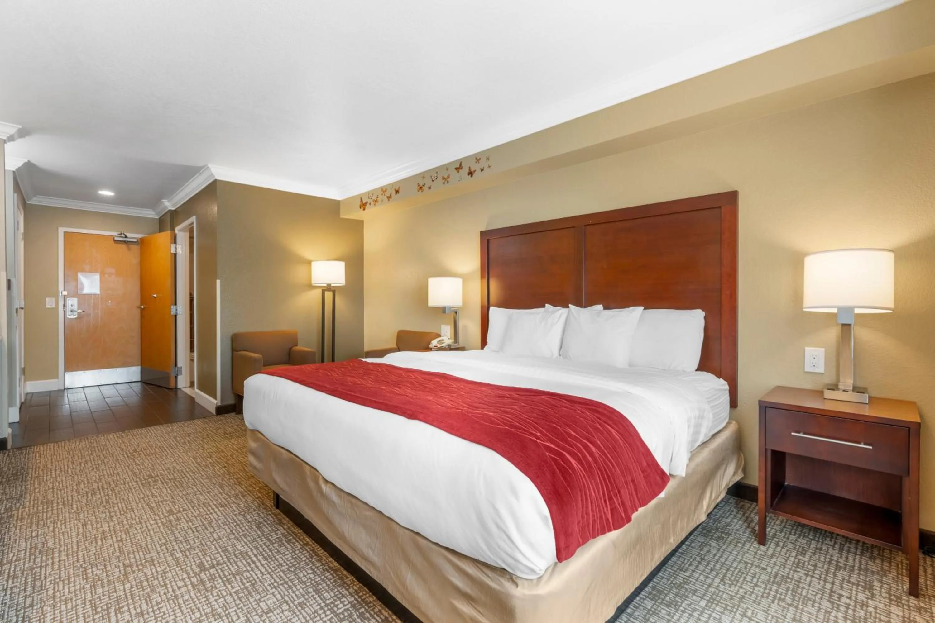 Bed in Comfort Inn Arcata