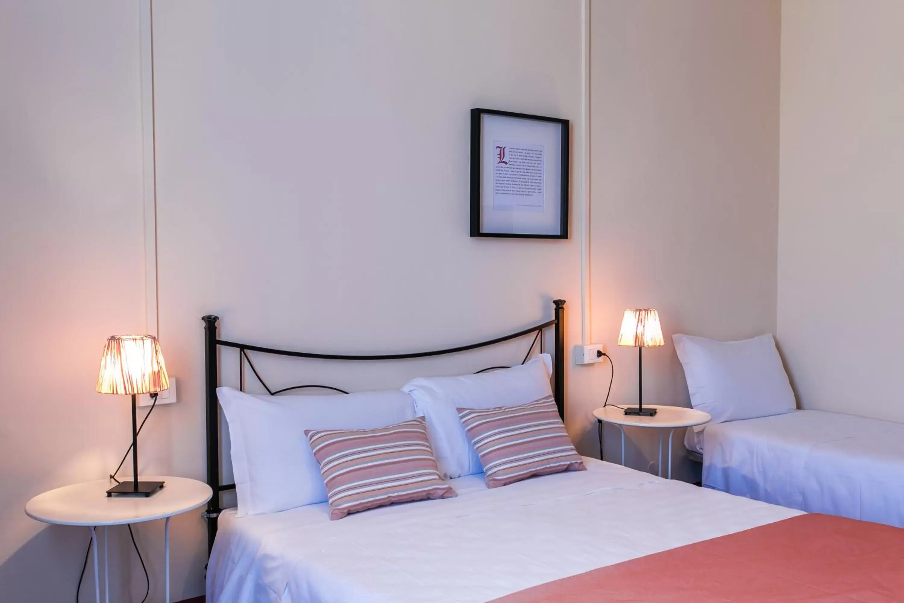 Bed in Hotel d'Azeglio Firenze