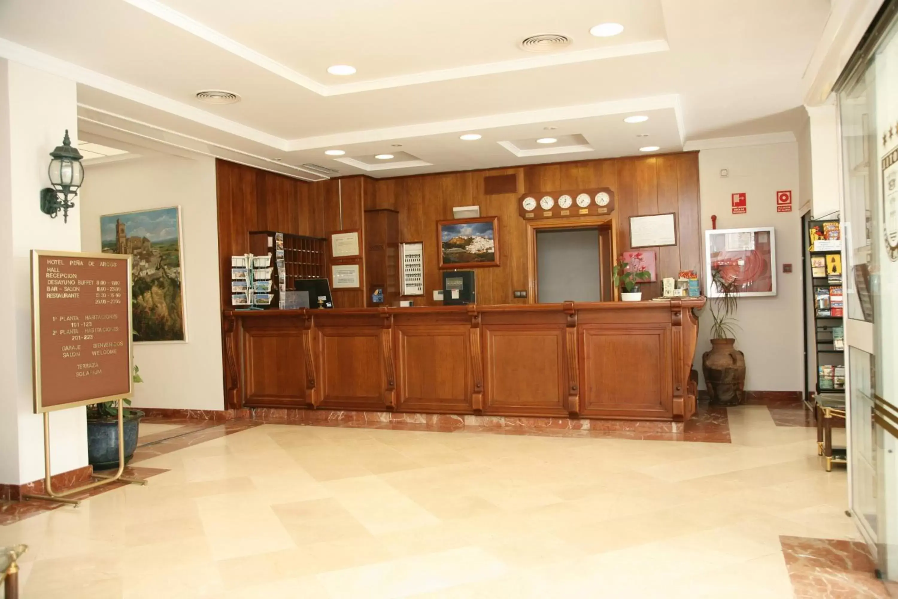 Lobby or reception, Lobby/Reception in Hotel Peña de Arcos