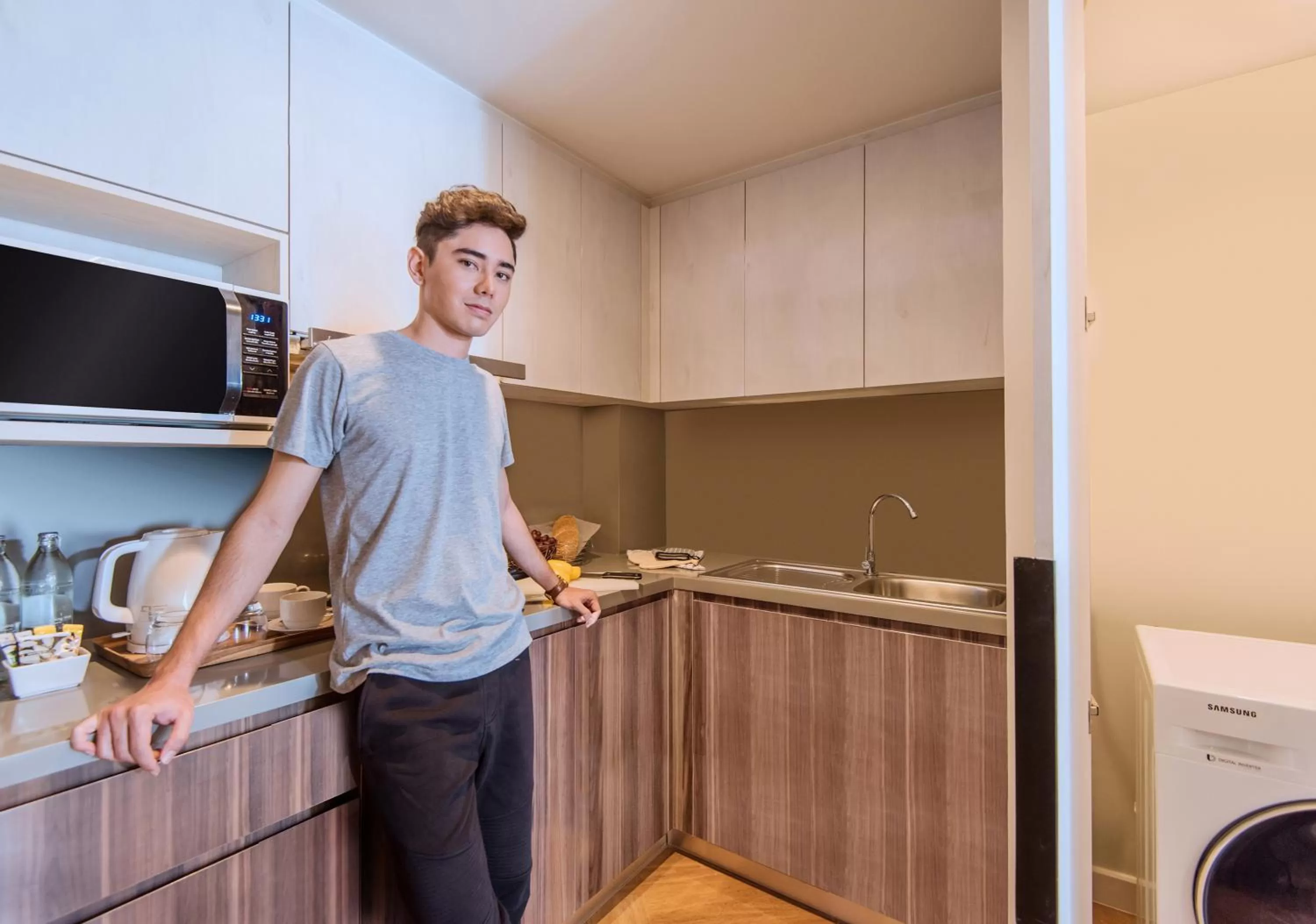 Kitchen or kitchenette in Amanta Hotel & Residence Sathorn