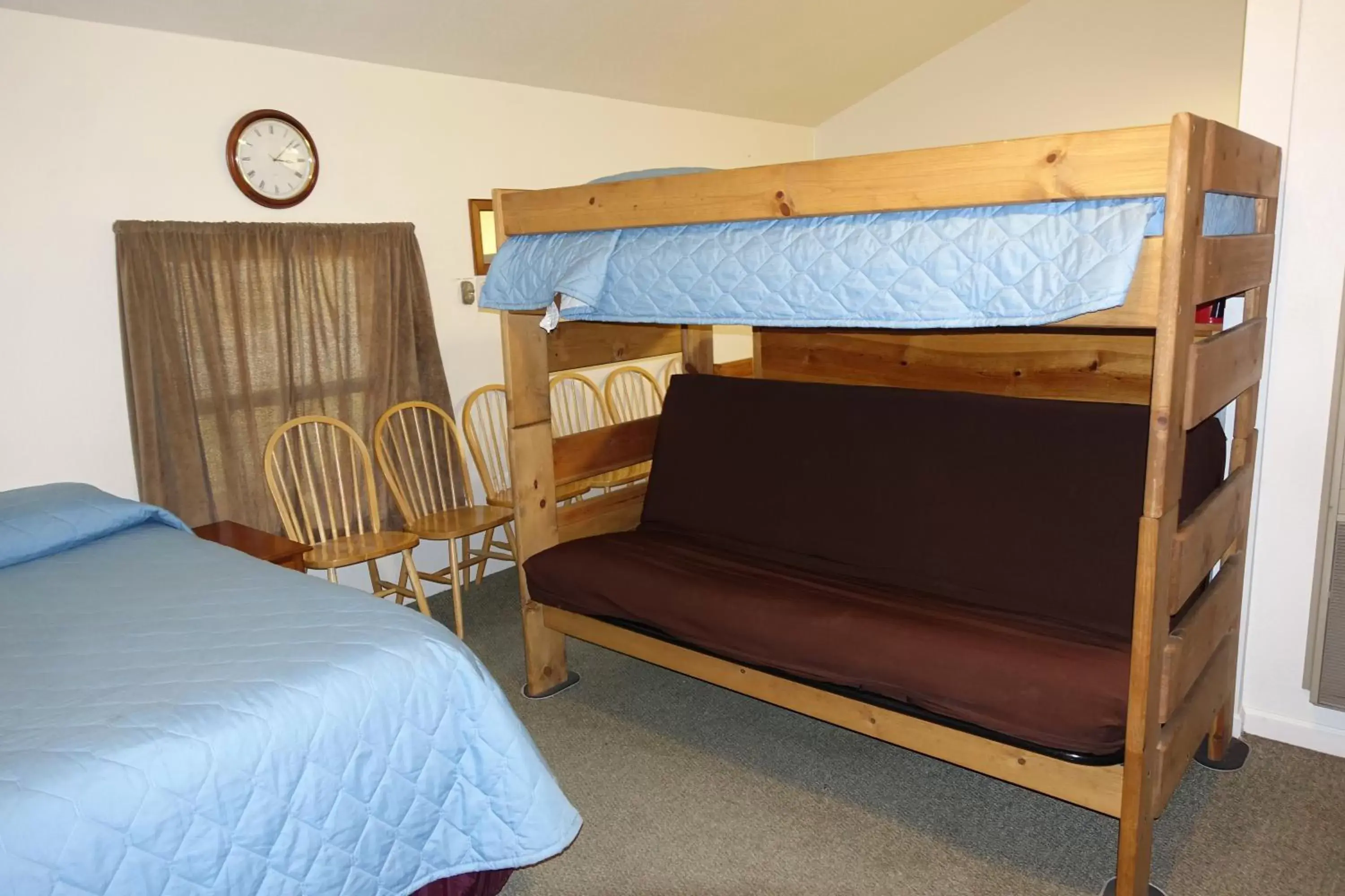 Bed, Bunk Bed in Big Meadow Lodge