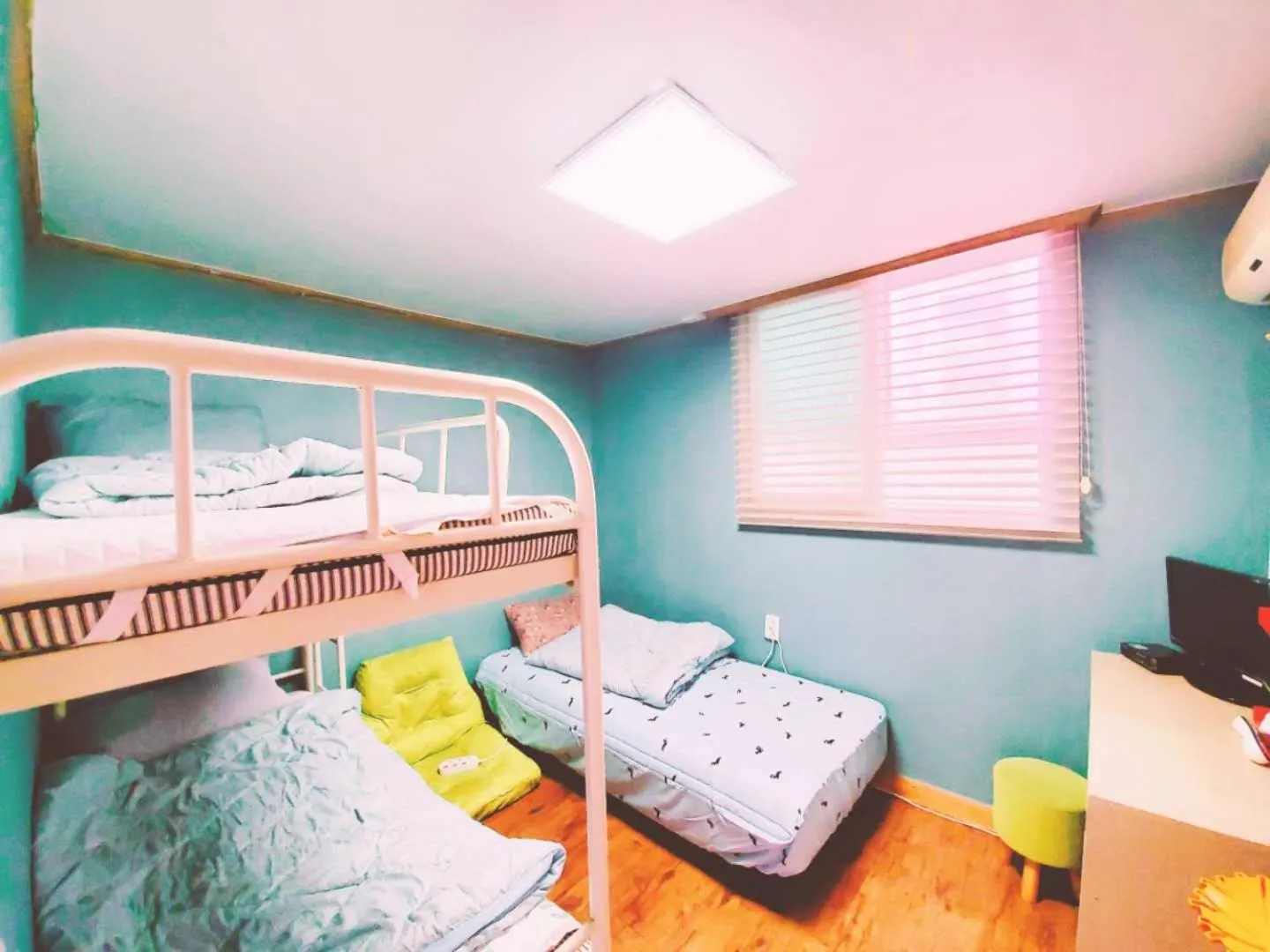 Bedroom, Bed in Naru Hostel Korea