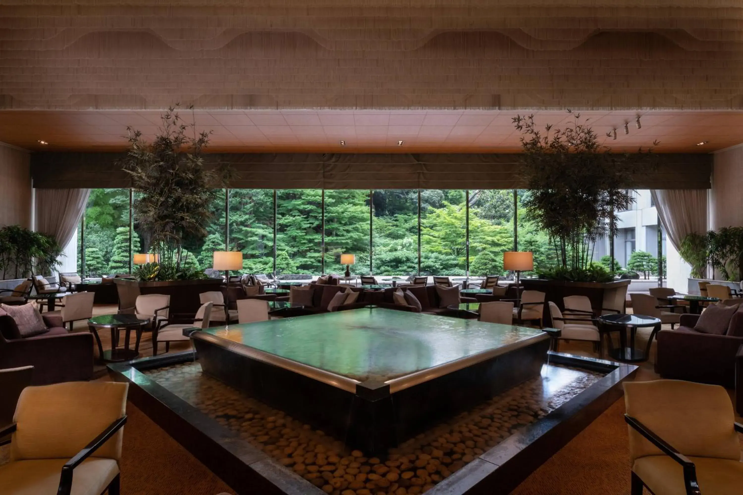 Lounge or bar in Sheraton Miyako Hotel Tokyo