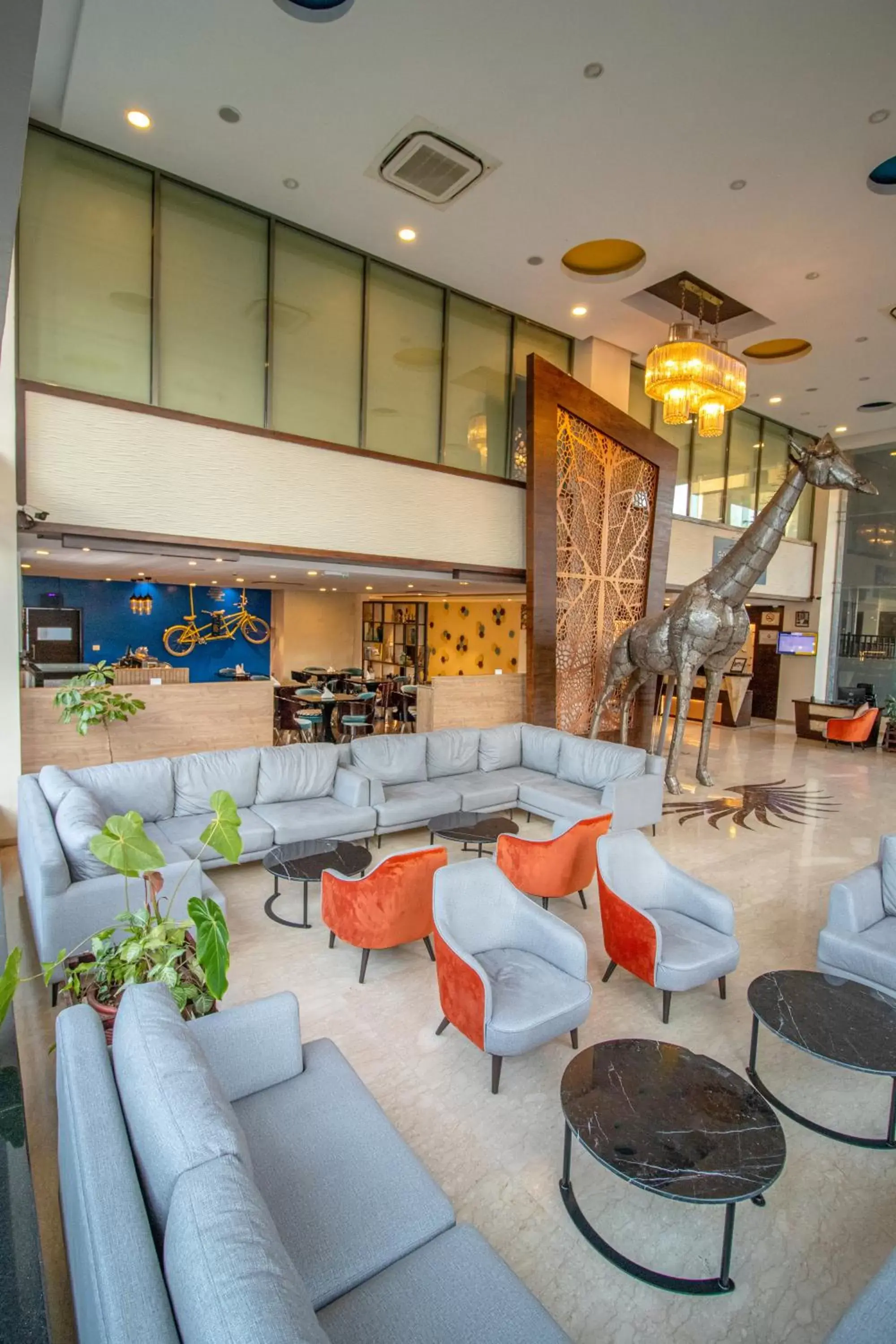 Lobby or reception, Lounge/Bar in Golden Tulip Westlands Nairobi