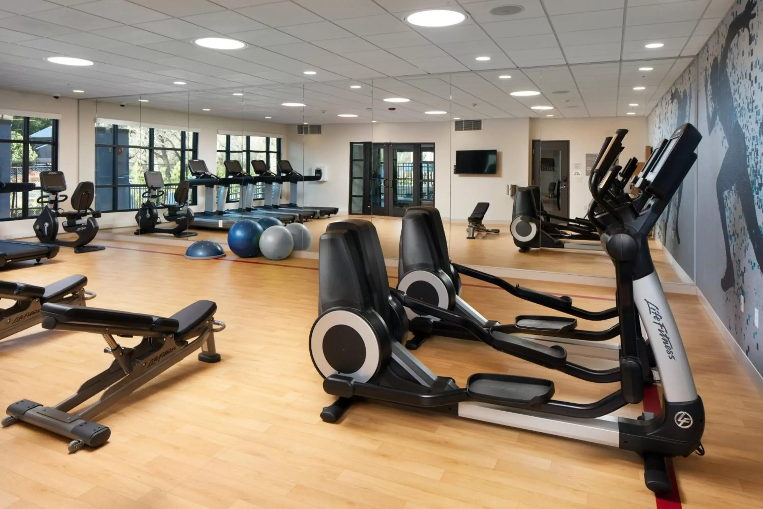 Fitness centre/facilities, Fitness Center/Facilities in Sheraton Redding Hotel at the Sundial Bridge