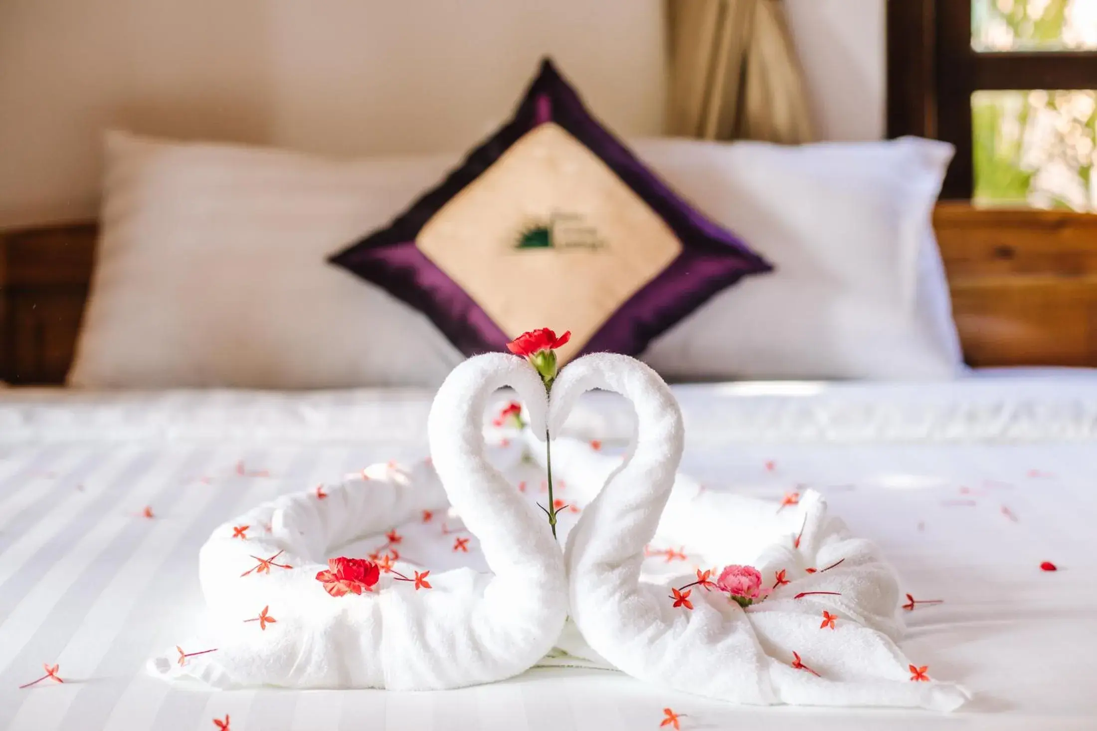 Decorative detail, Bed in Palm Hills Resort