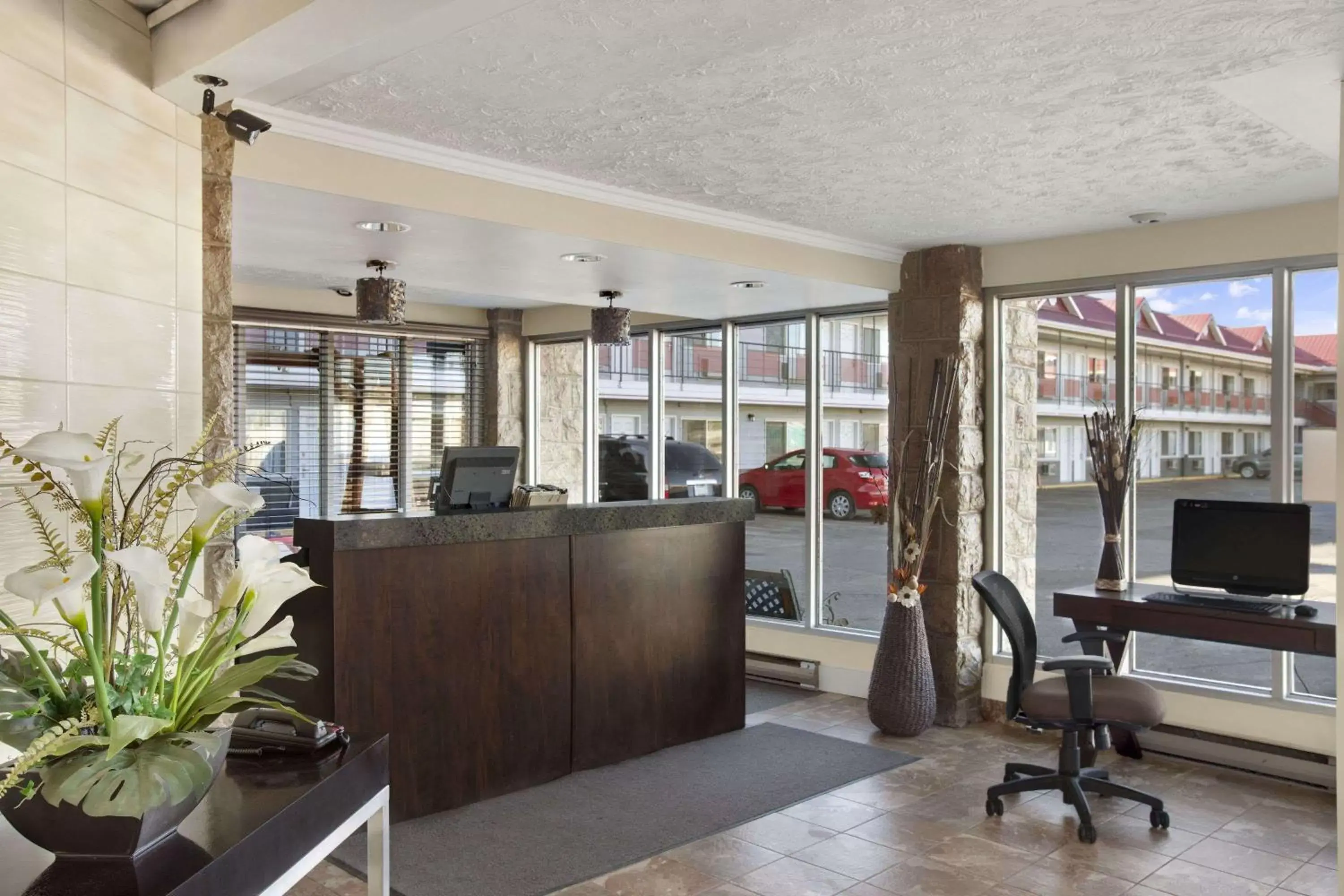 Lobby or reception in Thriftlodge Saskatoon Lobby or reception in Thriftlodge Saskatoon