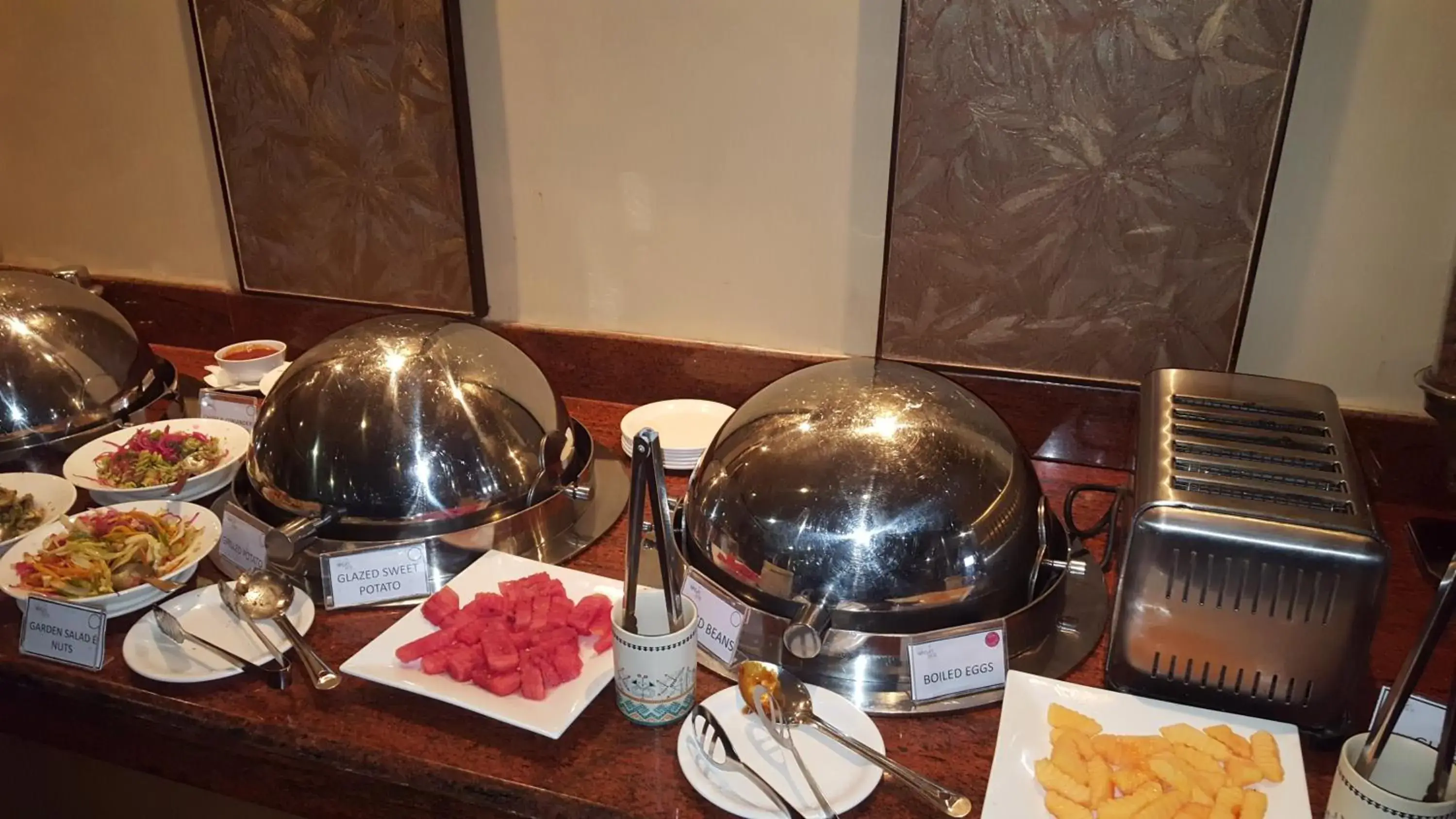 Continental breakfast in Hotel Winsar Park