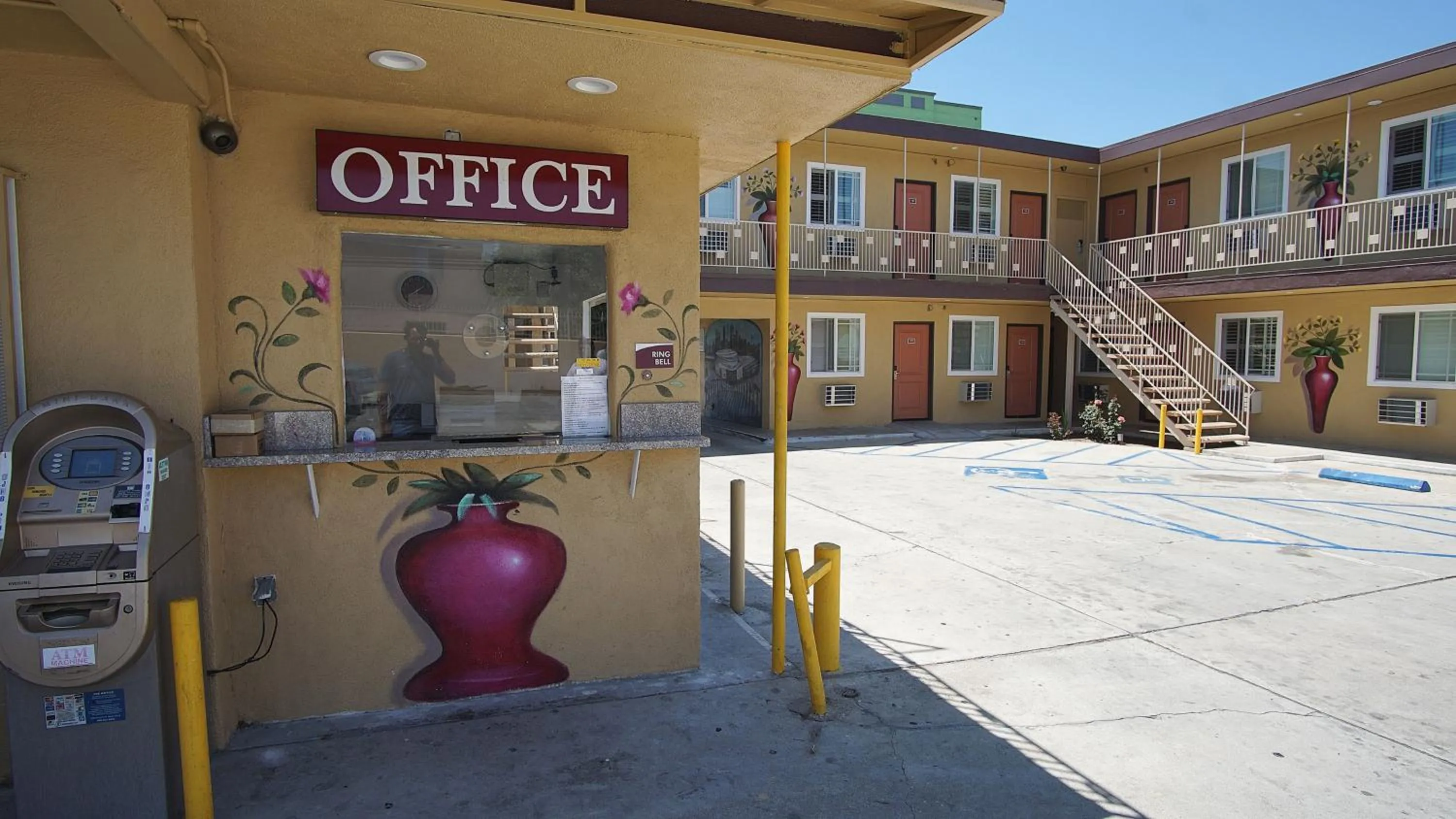 Rosa Bell Motel - Los Angeles