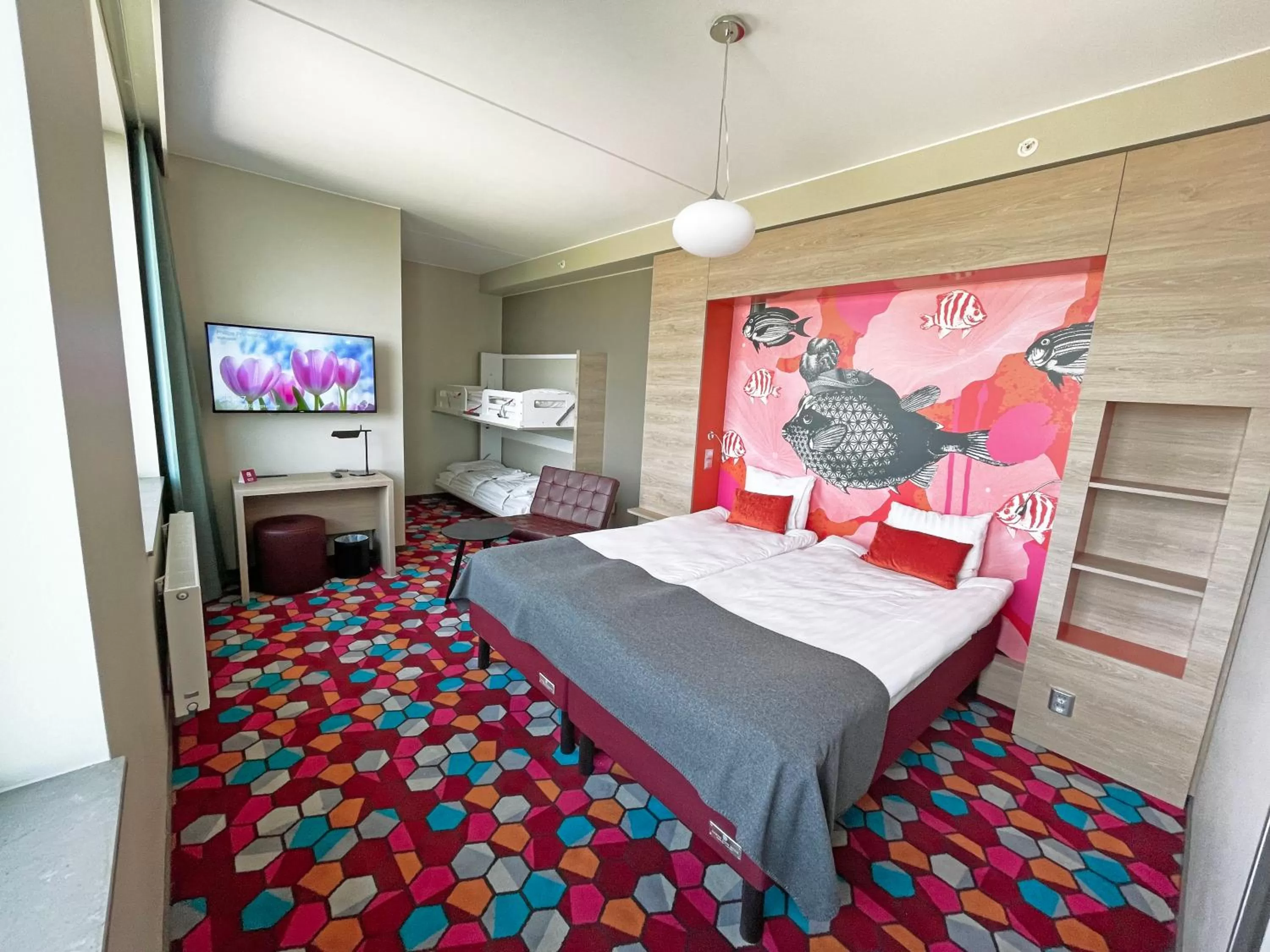 Spring, Bed in Motel L Lund