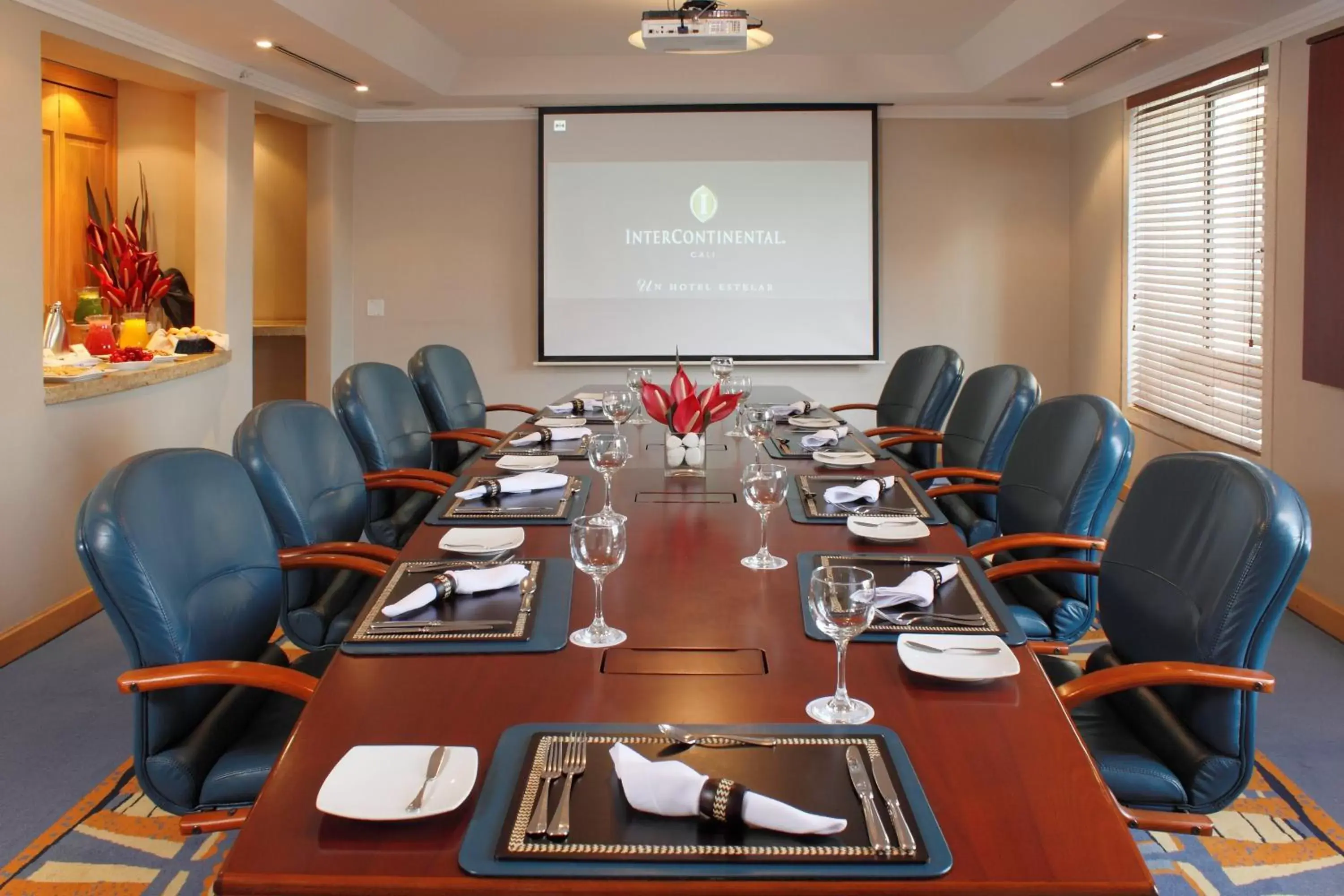 Meeting/conference room, Business Area/Conference Room in Hotel Intercontinental Cali, an IHG Hotel