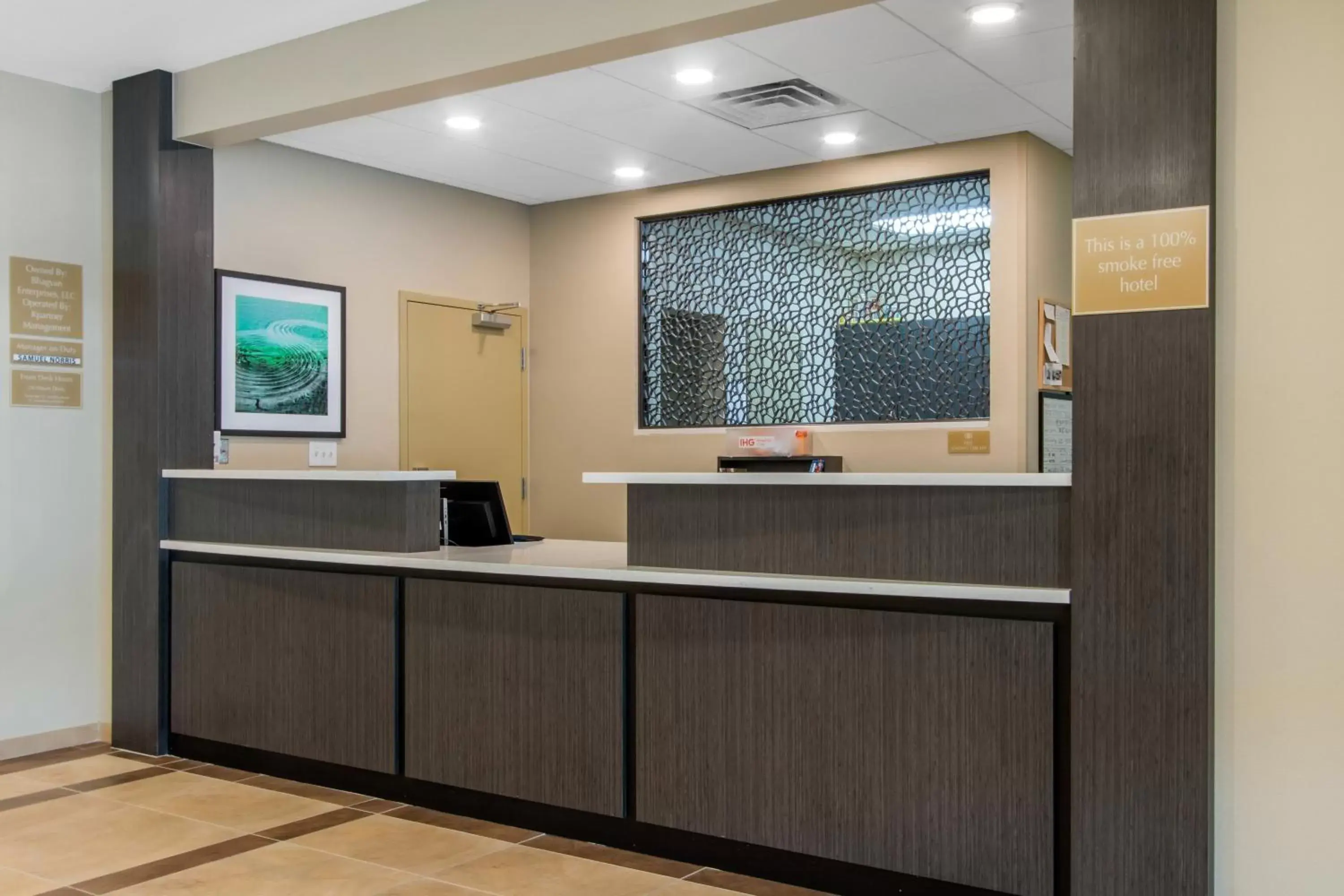 Property building, Lobby/Reception in Candlewood Suites - San Antonio Lackland AFB Area, an IHG Hotel