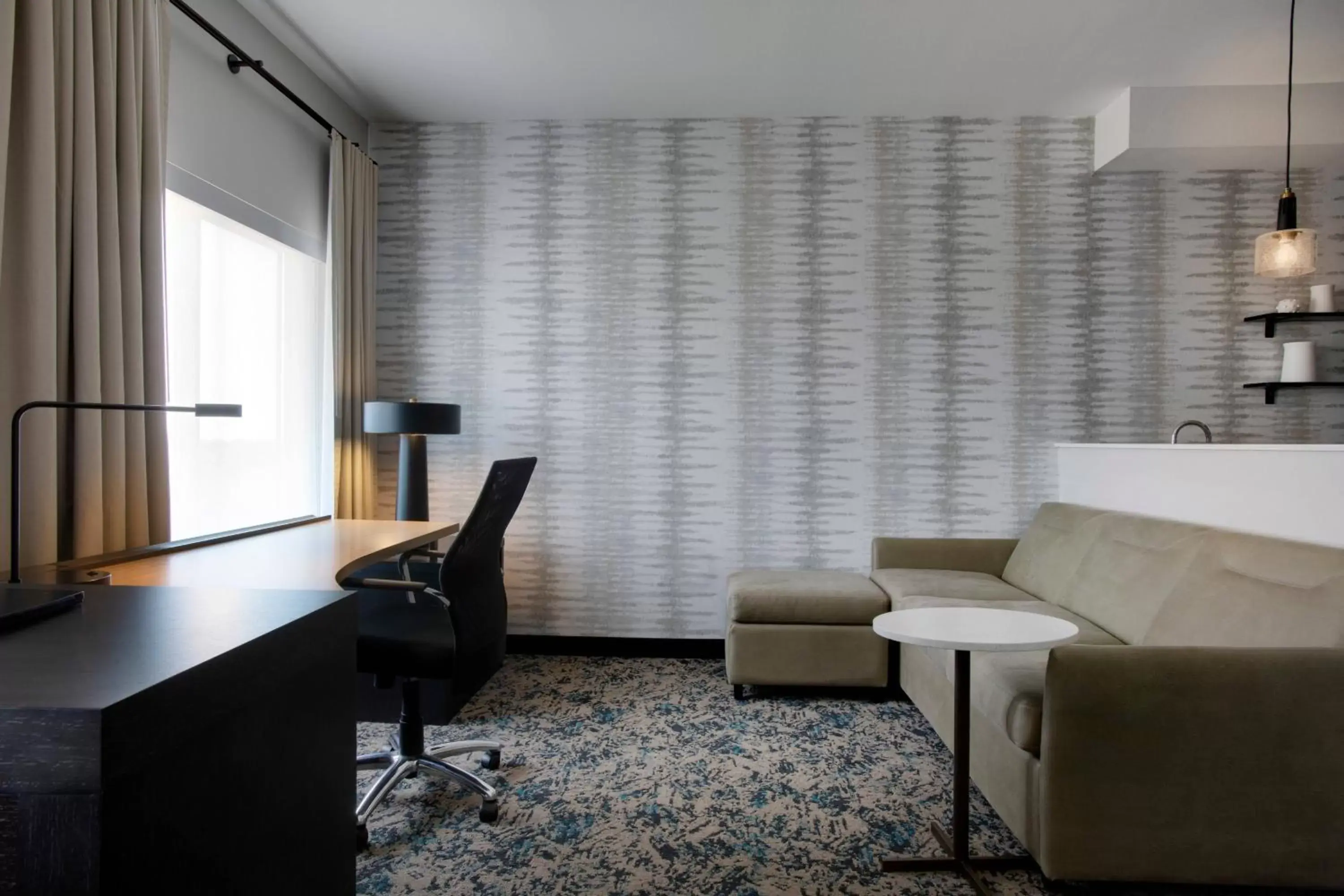 Living room, Seating Area in Residence Inn Waco South