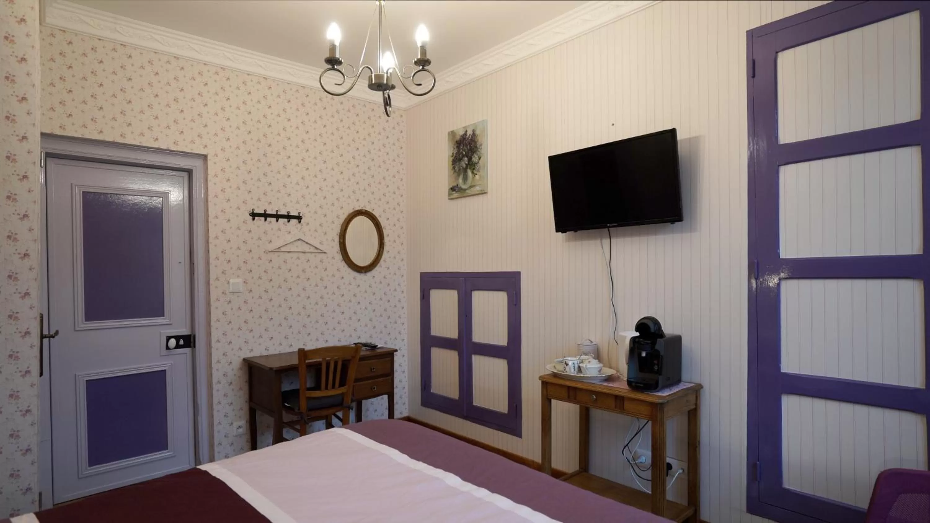 Coffee/tea facilities, Bed in Au Chapitre