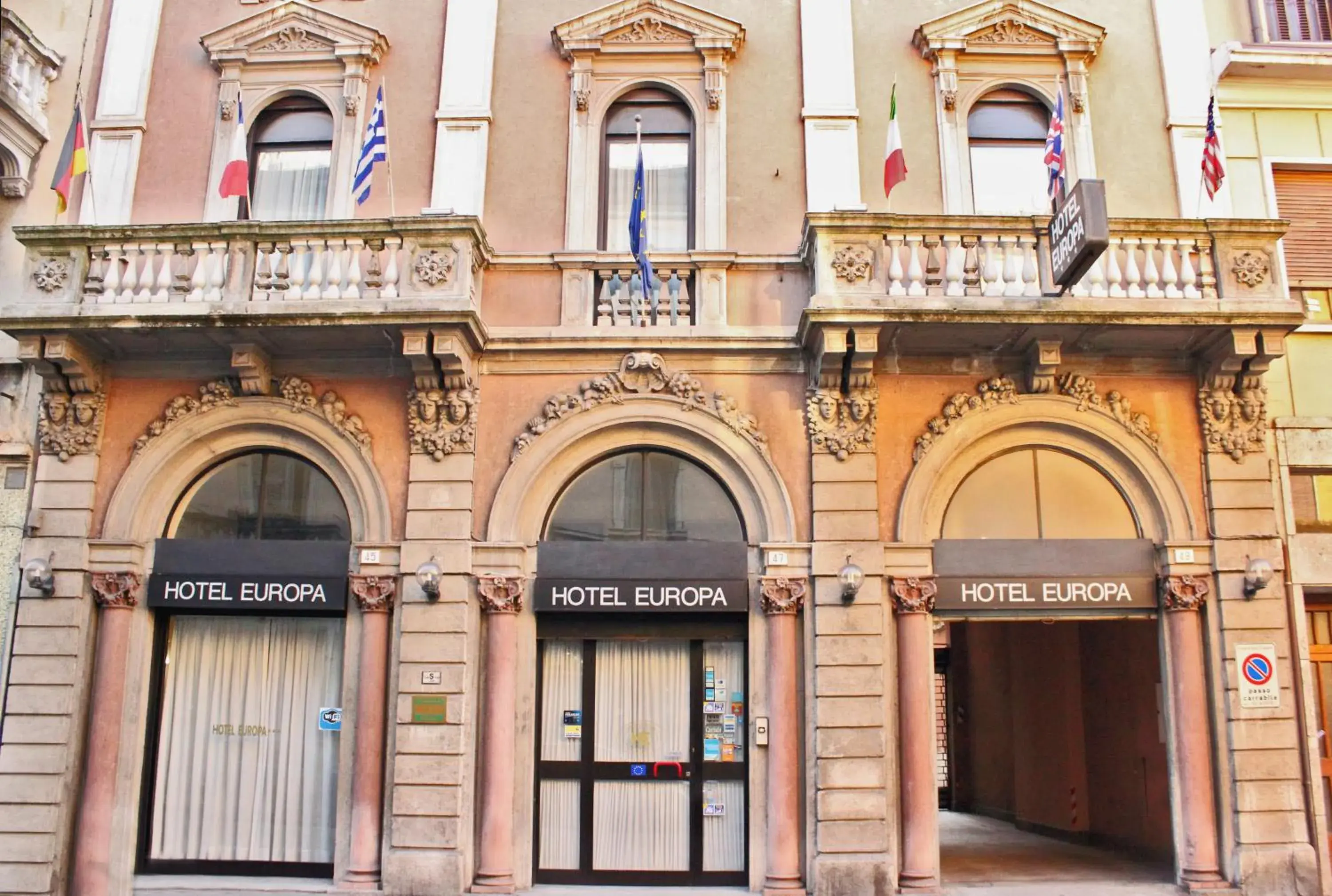 Facade/entrance, Property Building in Hotel Europa