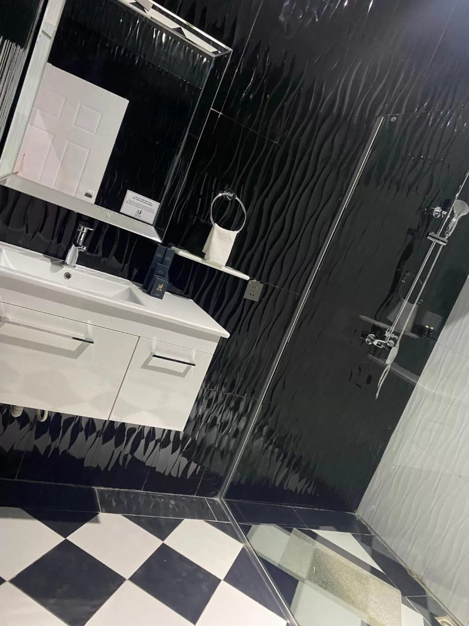 Shower in MUSE Boutique Hotel