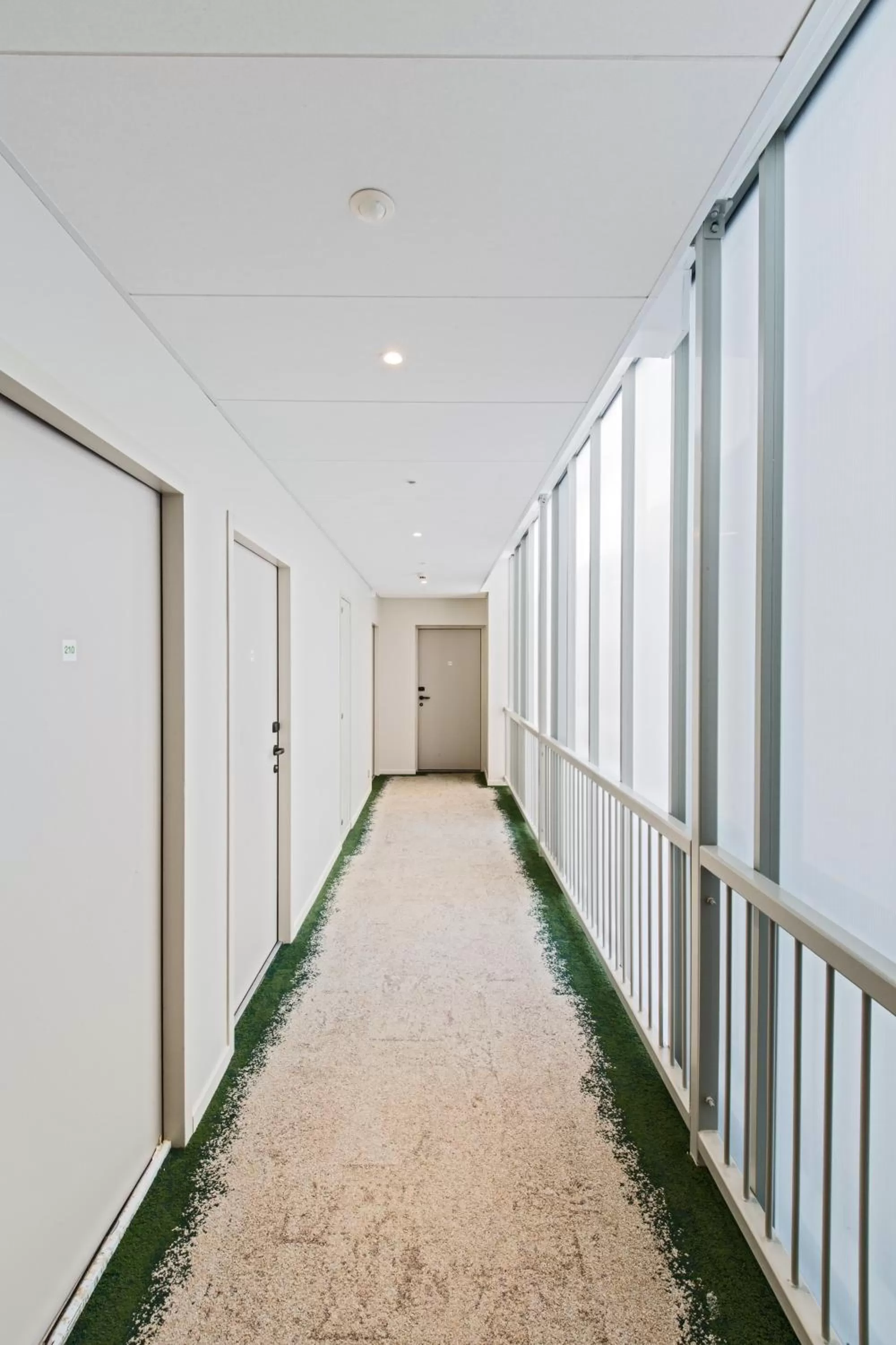 Area and facilities in Campanile Rennes Centre - Gare