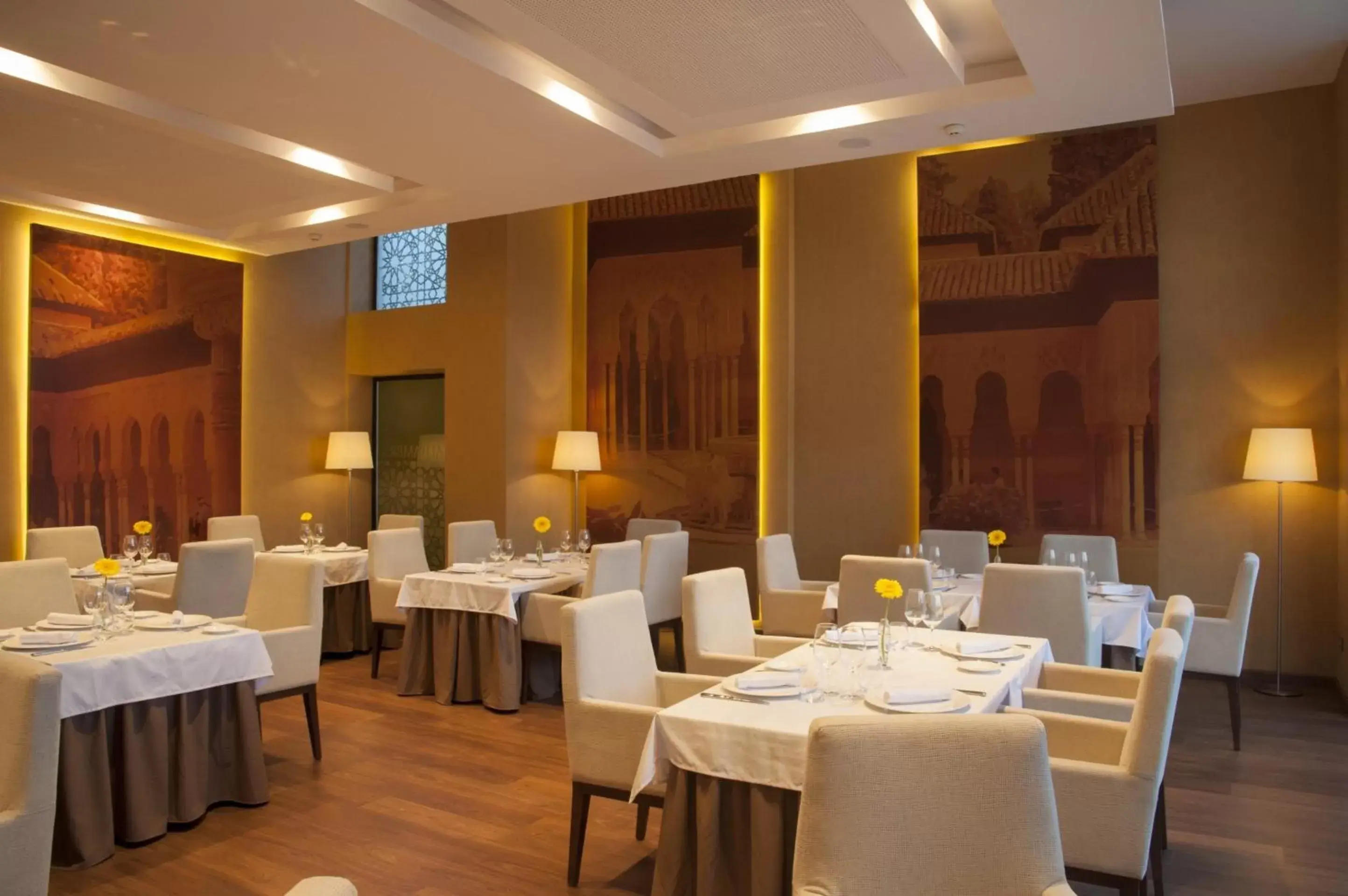 Restaurant/places to eat in M.A. Hotel Sevilla Congresos Restaurant/places to eat in M.A. Hotel Sevilla Congresos