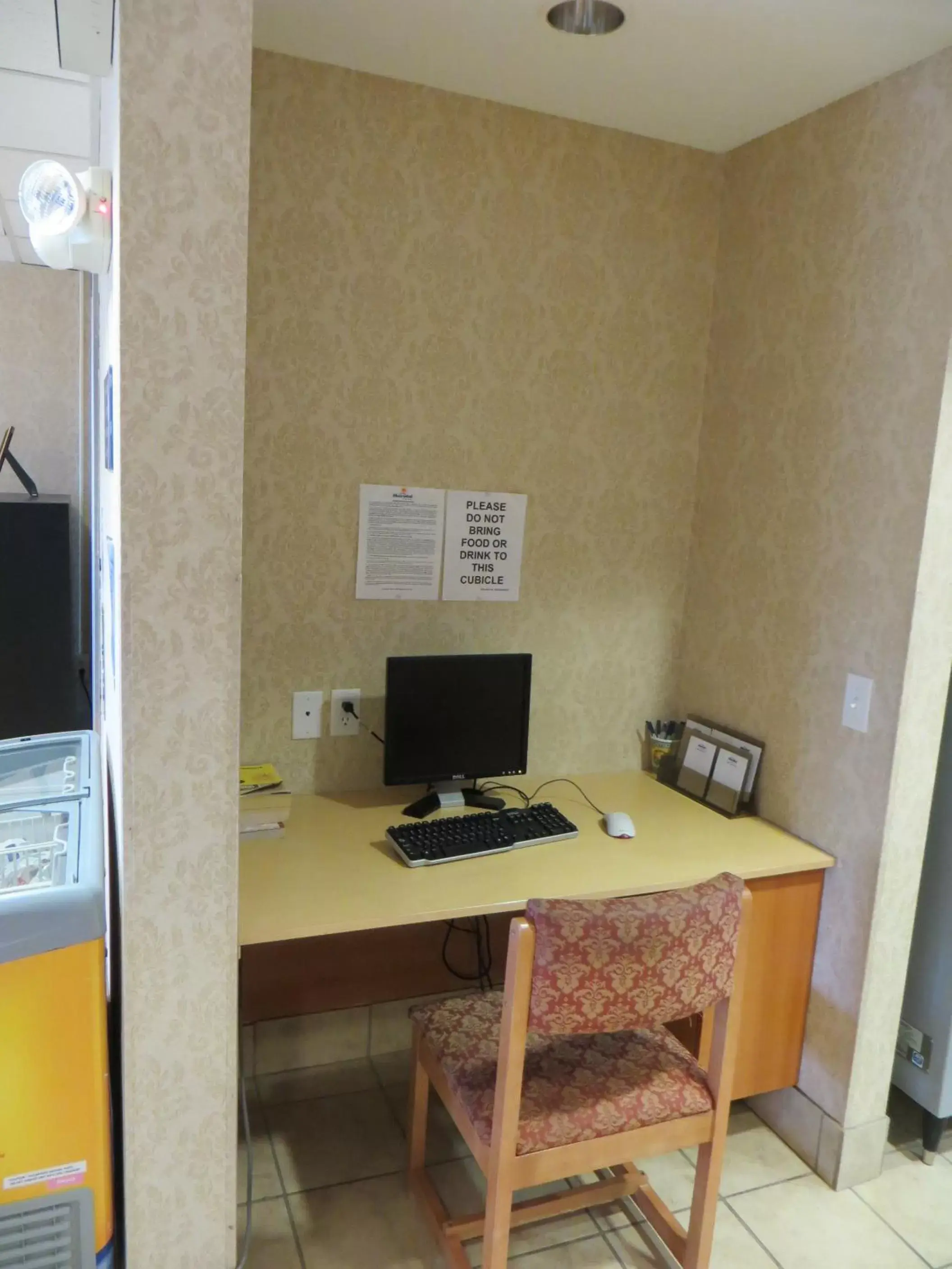 Business facilities, TV/Entertainment Center in Microtel Inn & Suites by Wyndham Colfax