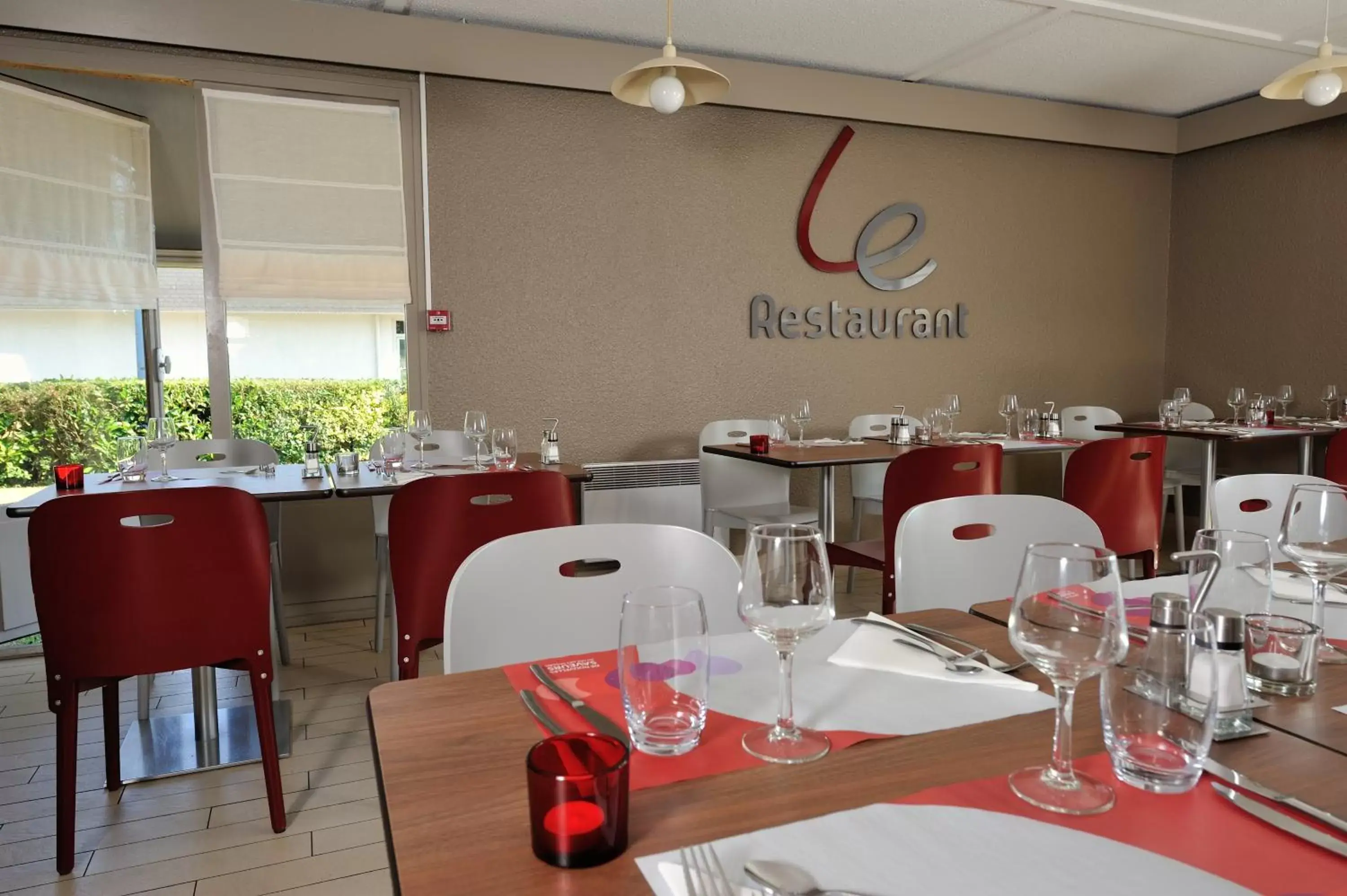 Restaurant/Places to Eat in Campanile Saint-Nazaire ~ Trignac