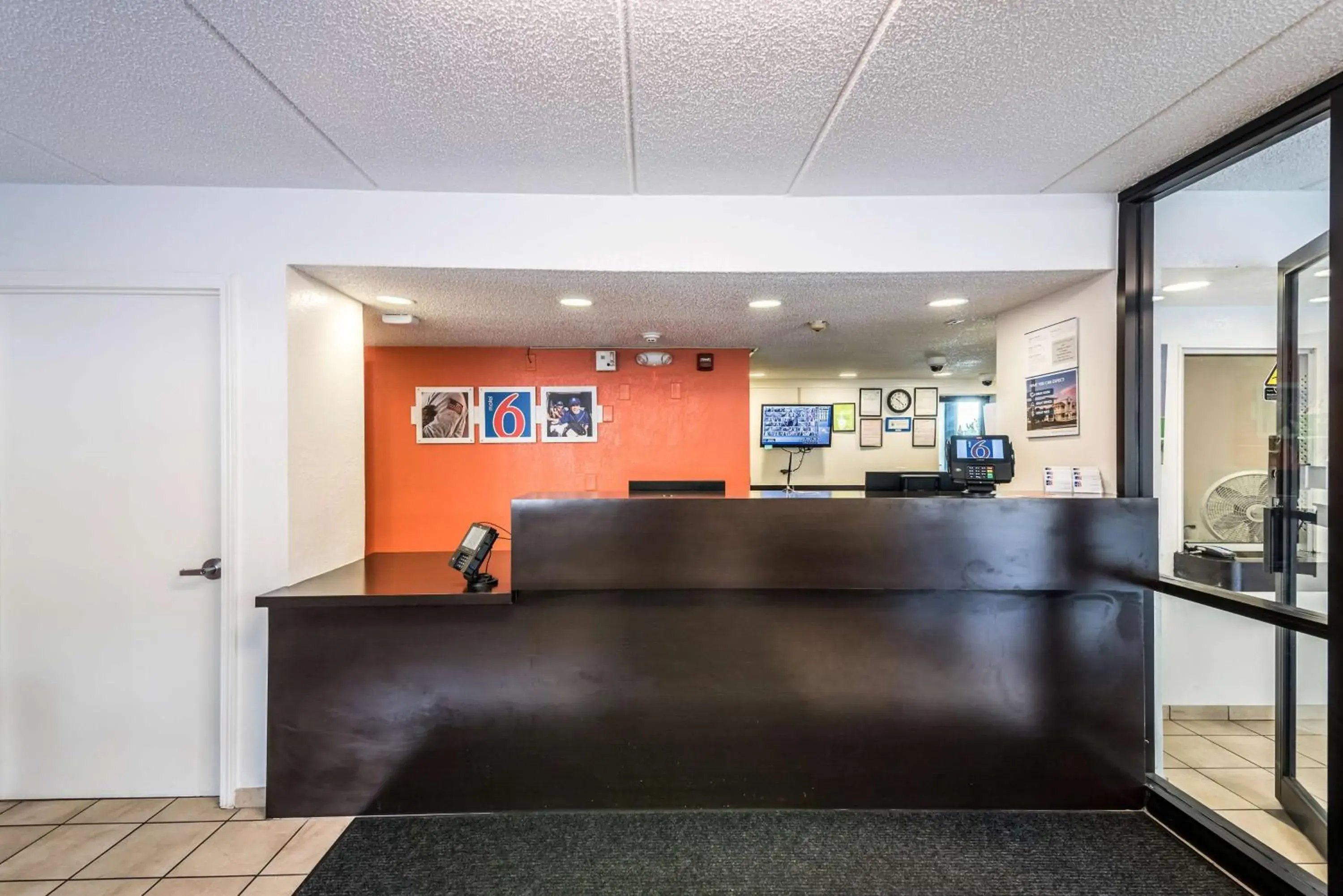 Lobby or reception, Lobby/Reception in Motel 6-Birmingham, AL