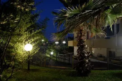 Facade/entrance, Property Building in Hotel Centro Turistico Gardesano