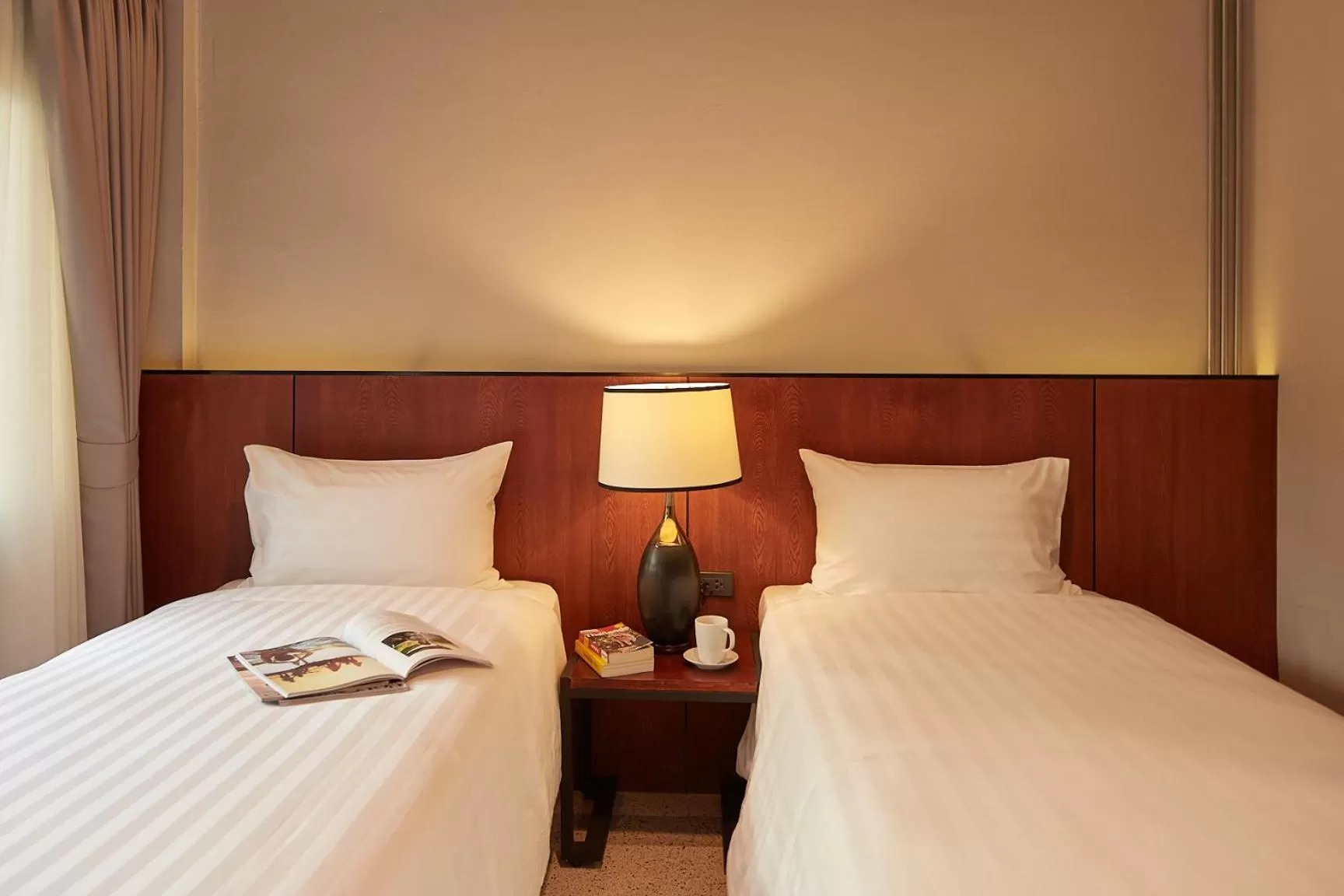 Bedroom, Bed in W22 by Burasari