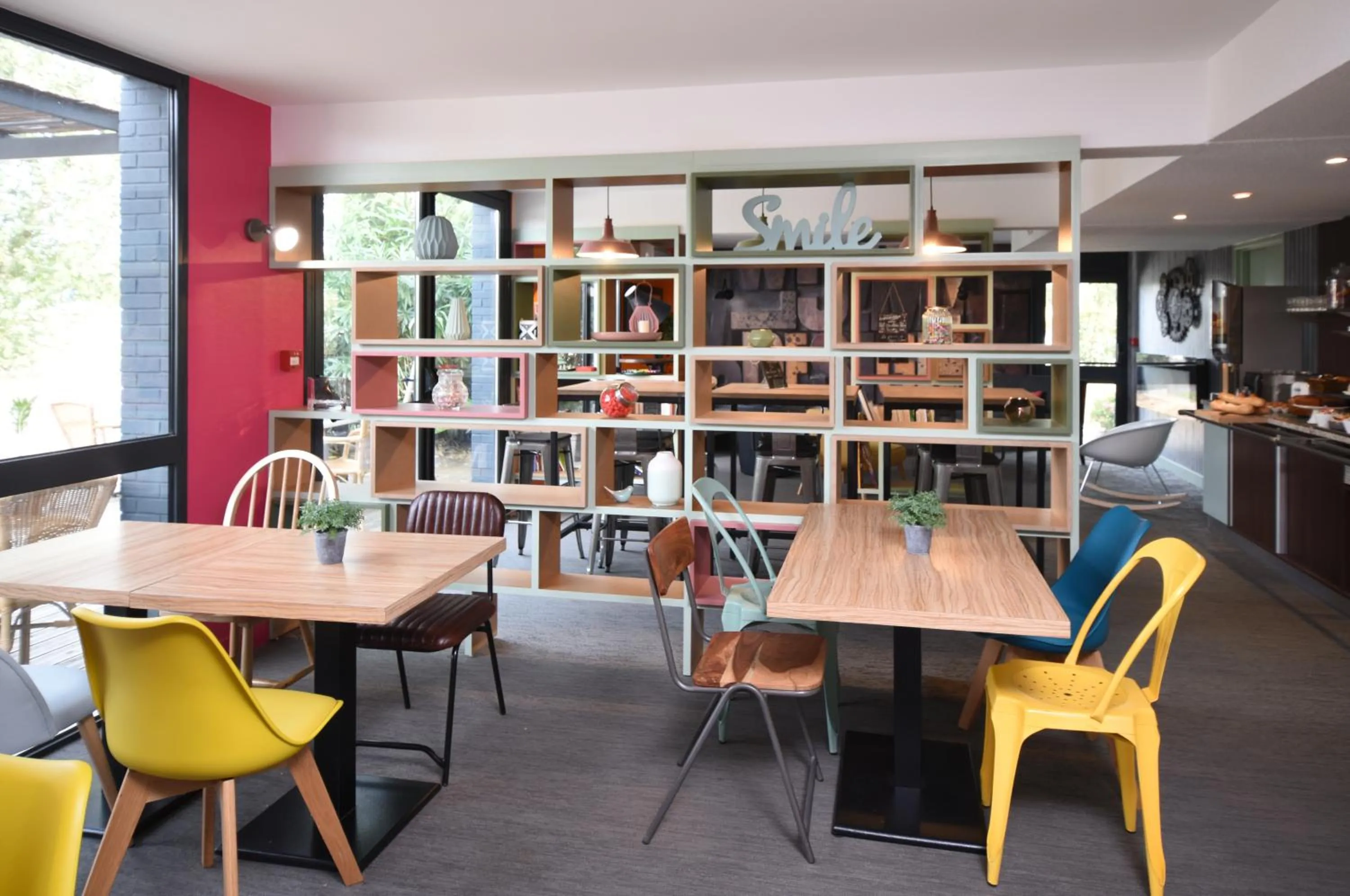 Restaurant/places to eat in Logis Boutique Hotel Novalis