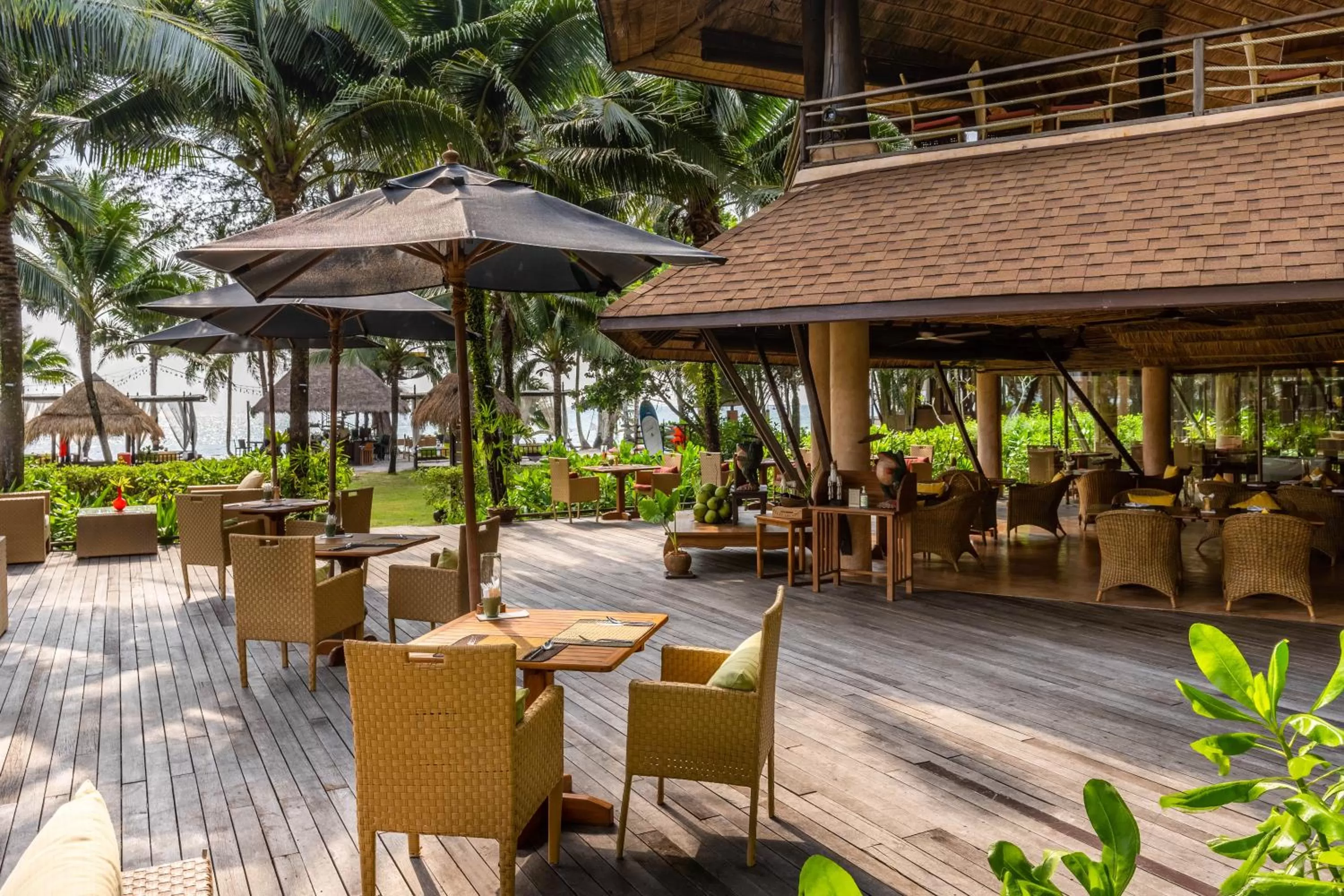 Restaurant/places to eat in High Season Pool Villa & Spa