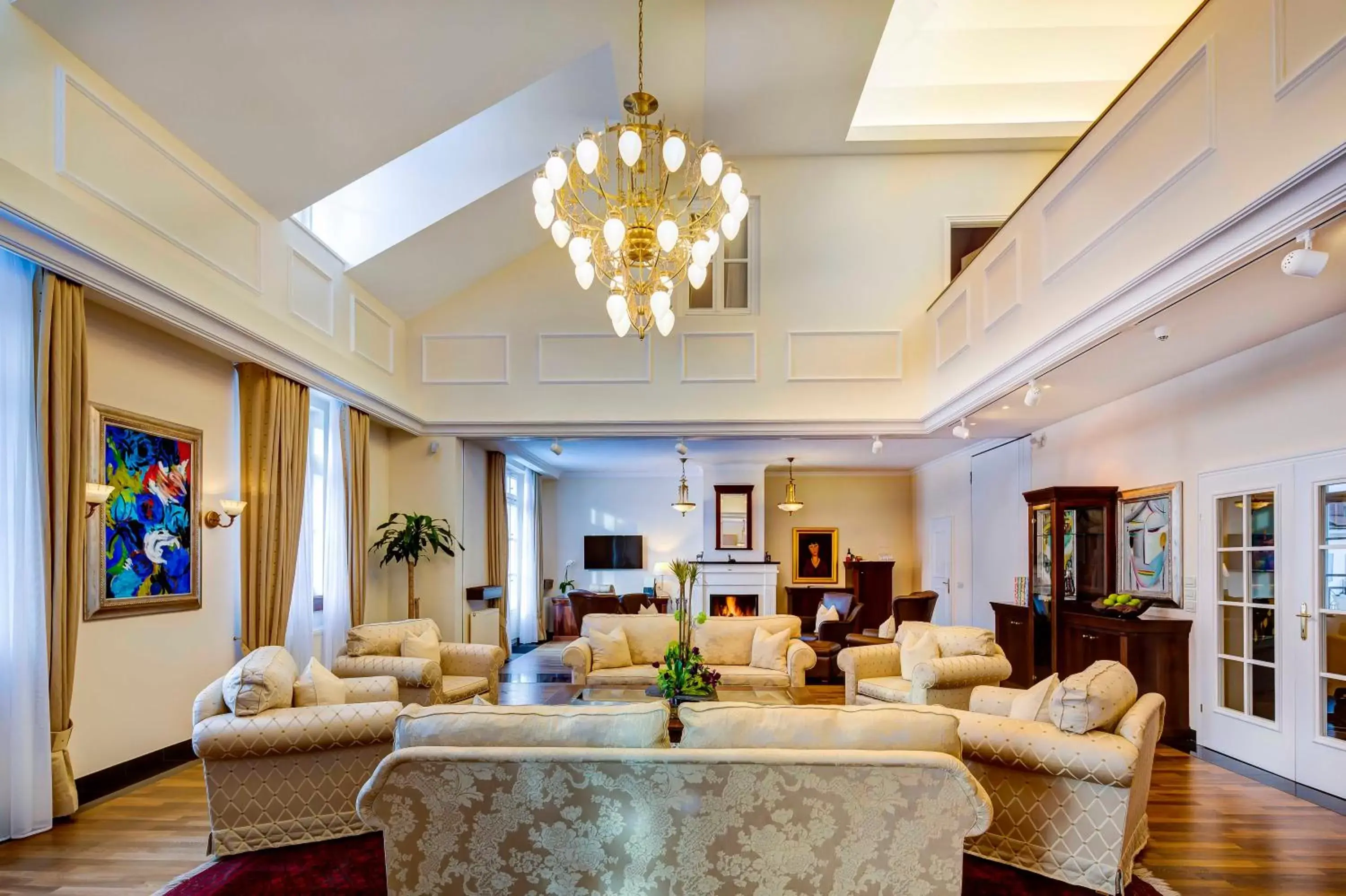 Living room in Grand Hotel des Bains Kempinski