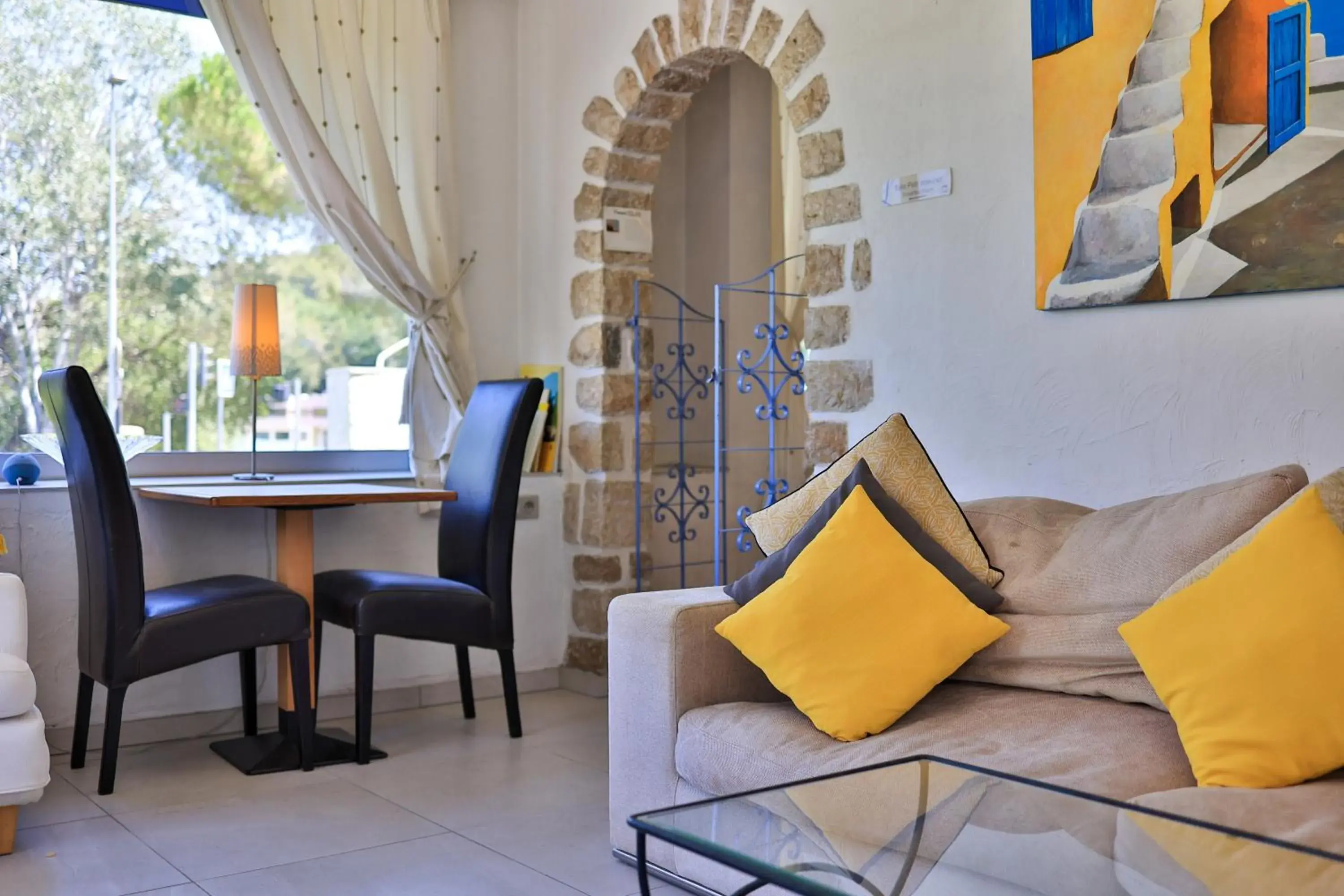 Living room, Seating Area in Logis Hotel des Cayrons