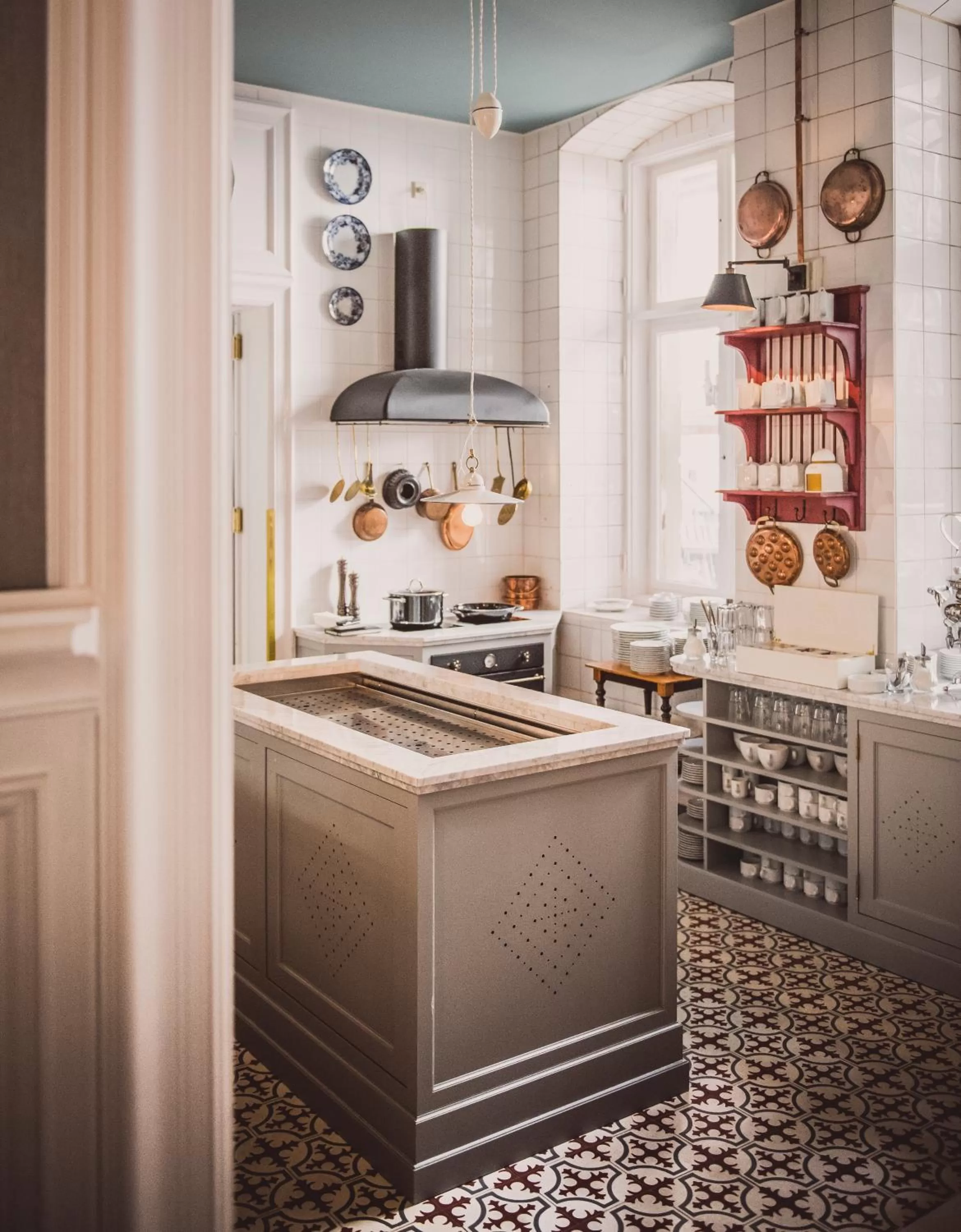 Restaurant/places to eat in HENRI Hotel Berlin Kurfürstendamm