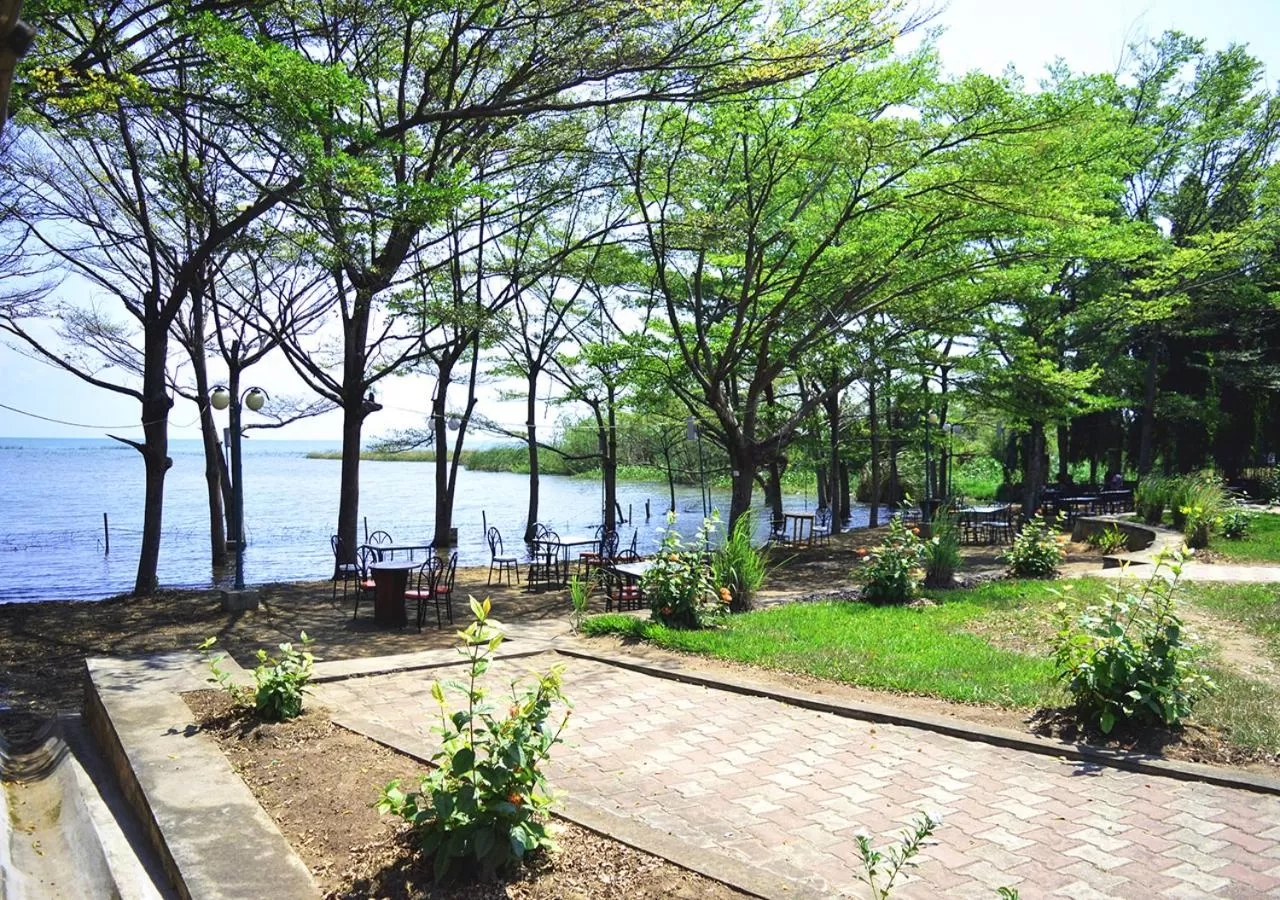 Lake view in Hotel Safari Gate