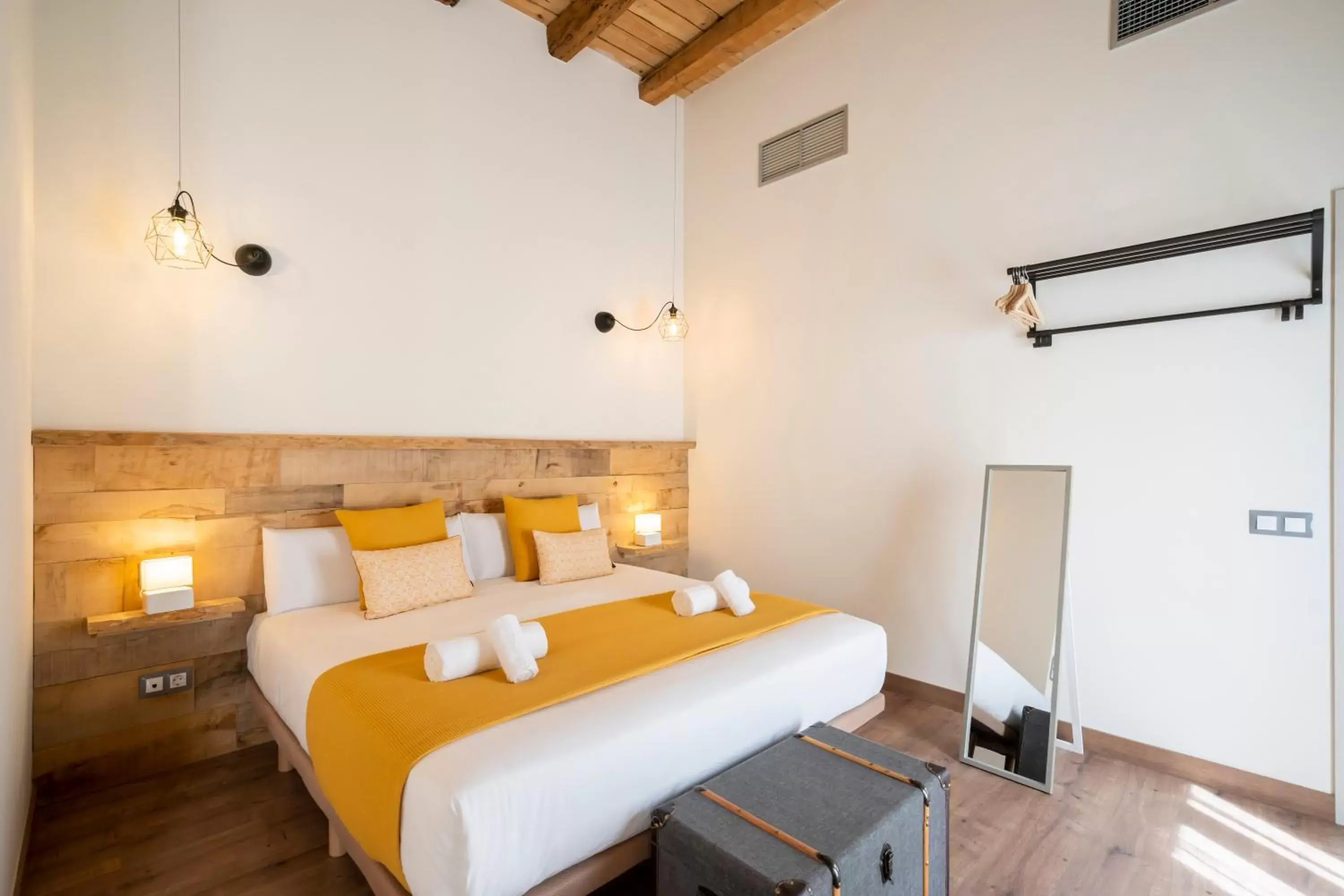 Bed in Azacanes Hostal Boutique Toledo