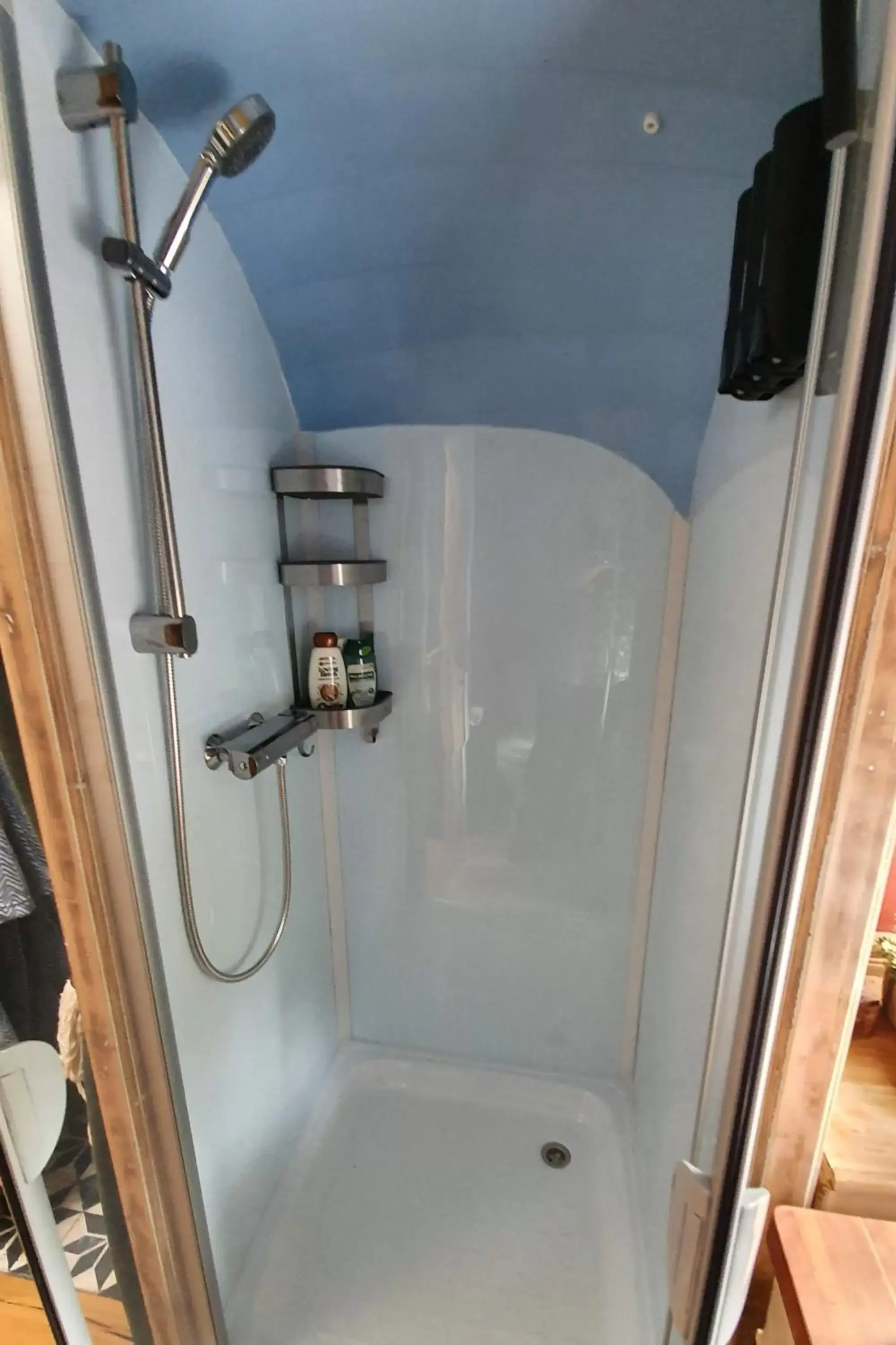 Shower, Bathroom in AirstreamNB