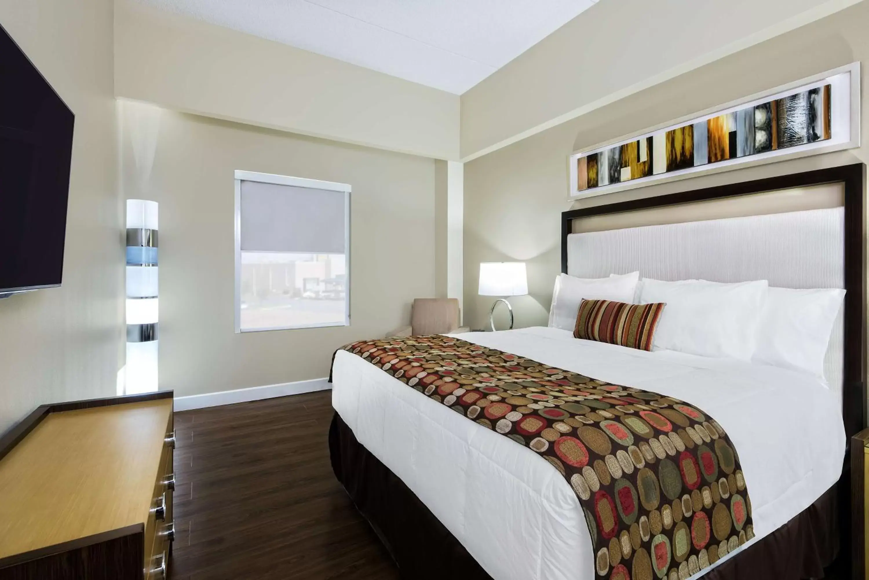 Deluxe King Room with Roll In Shower - Mobility/Hearing Accessible - Non-Smoking in Hawthorn Suites by Wyndham McAllen