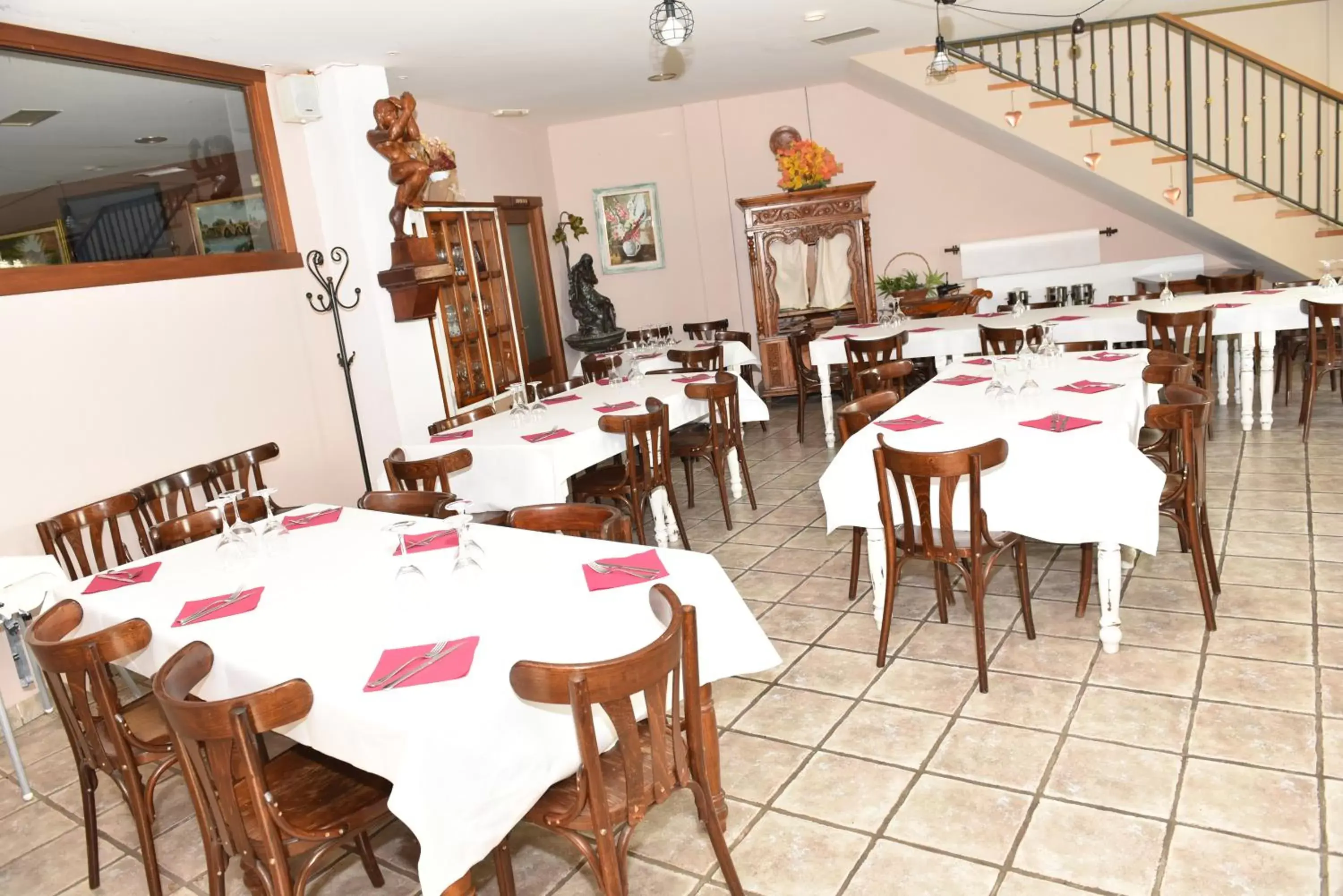 Restaurant/Places to Eat in Hotel Rural el Castillo