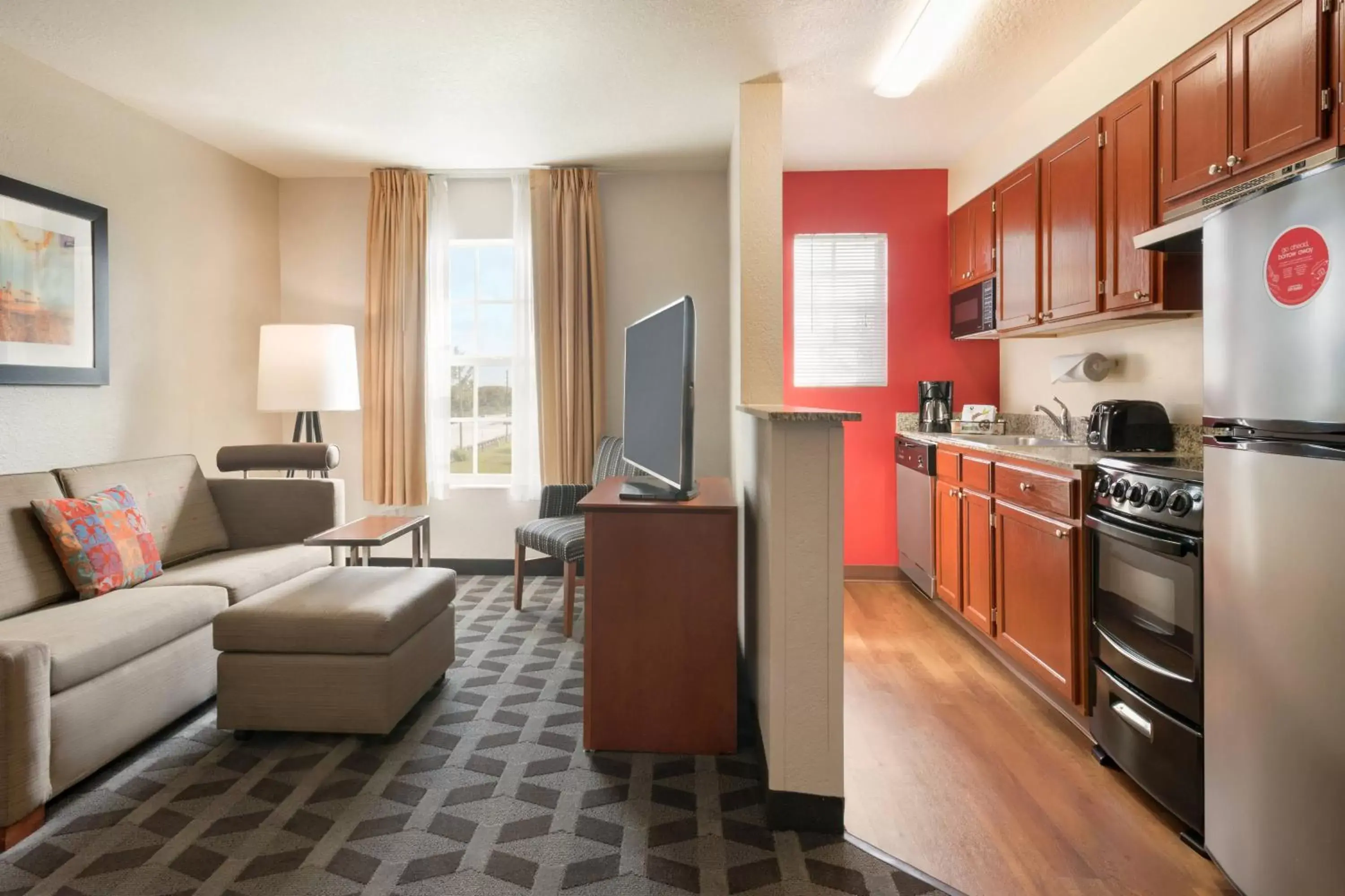 Bedroom, Kitchen/Kitchenette in TownePlace Suites Fort Lauderdale West