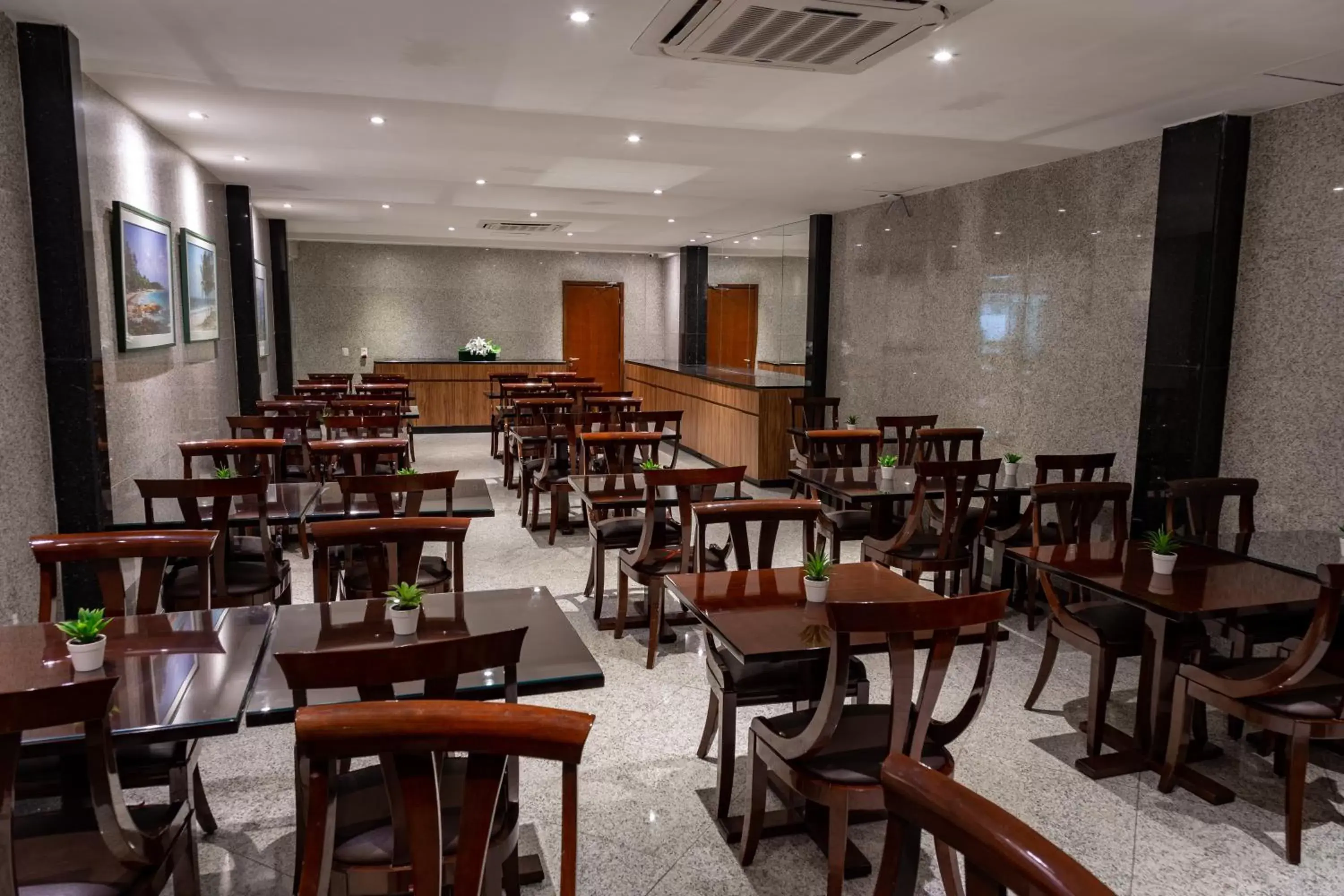 Restaurant/Places to Eat in Aquidabã Praia Hotel
