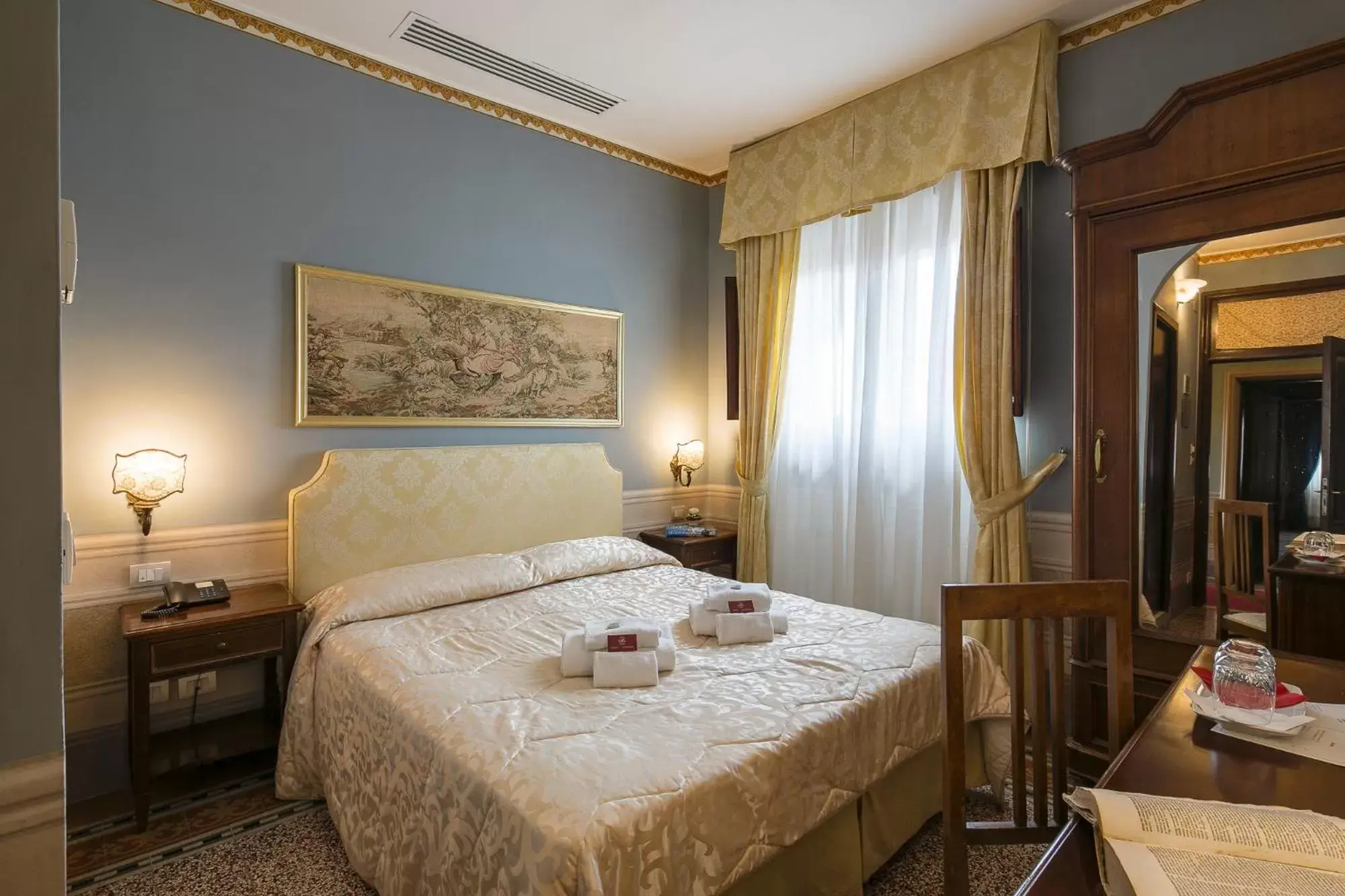 Bed in I Portici Hotel - Residenza D'Epoca
