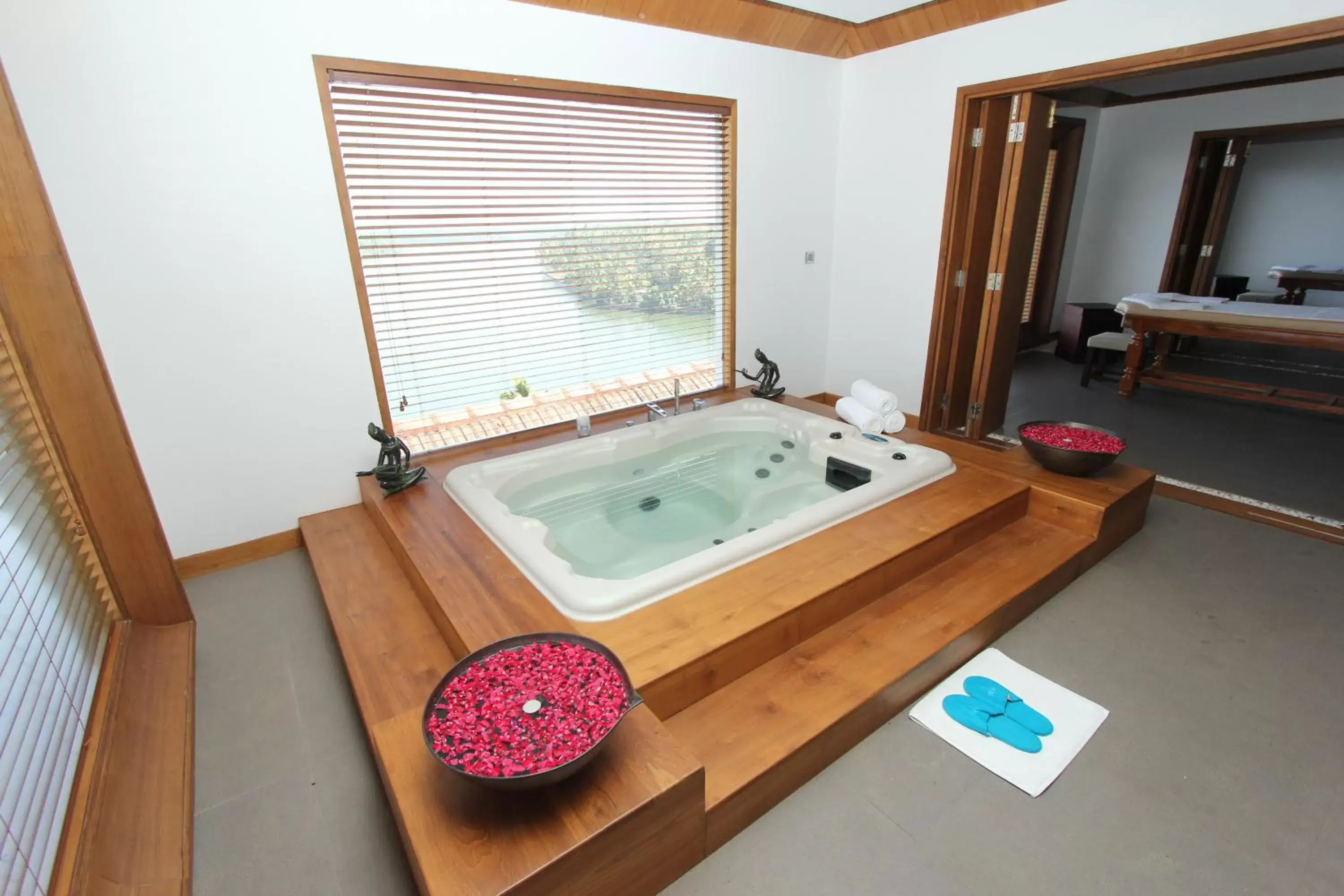 Spa and wellness centre/facilities in The Leela Ashtamudi, A Raviz Hotel